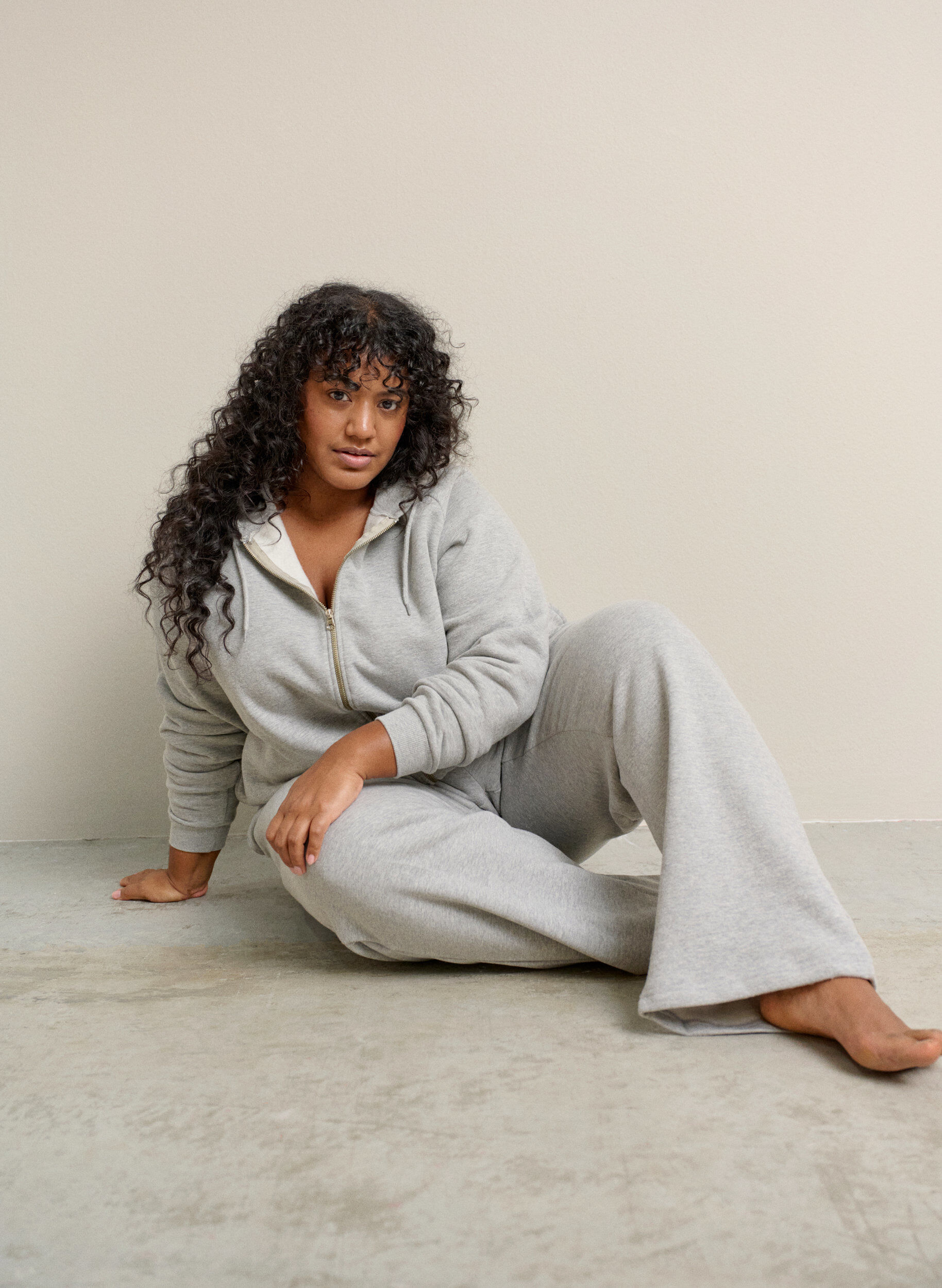 Zizzi H&aelig;ttetr&oslash;je med lynl&aring;s, Gr&aring;, Image image number 0