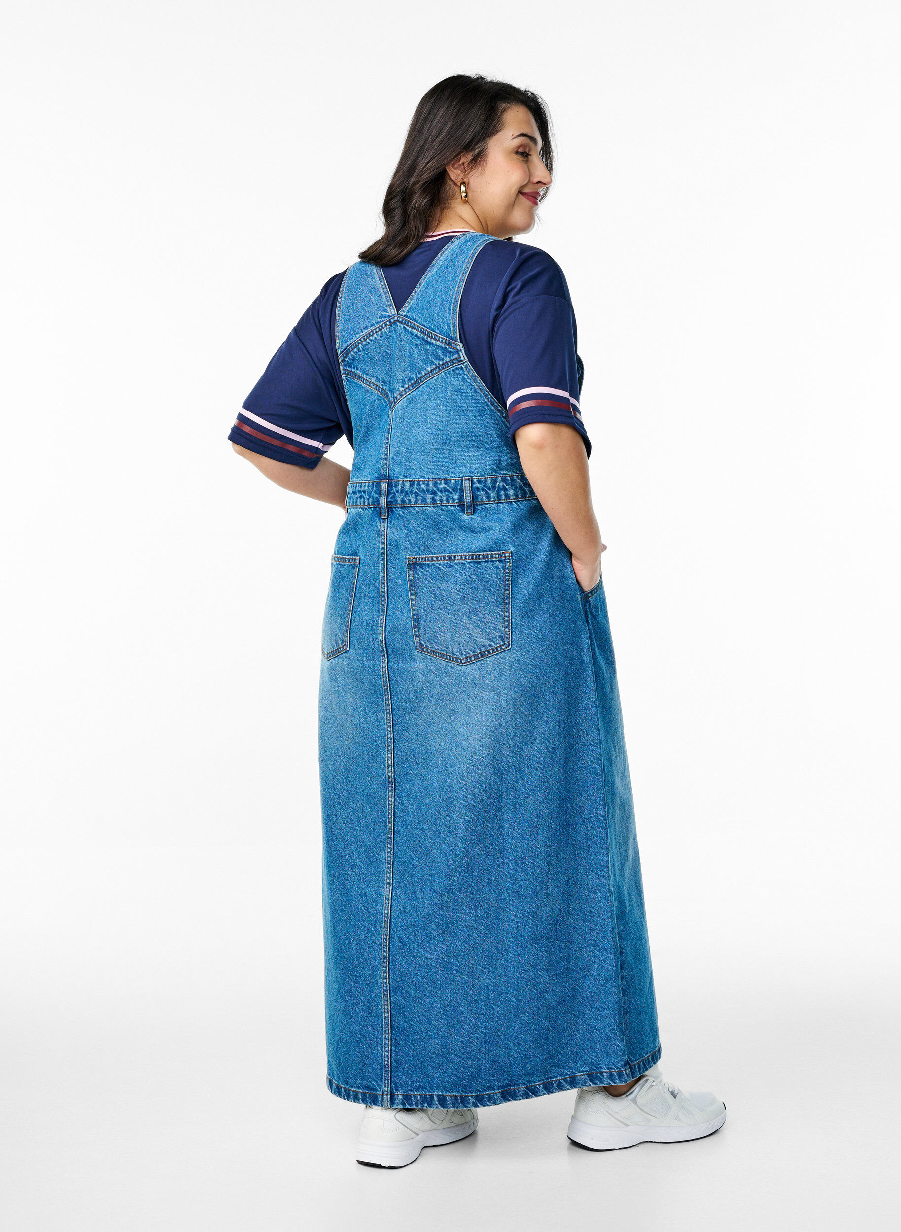 Zizzi Midi denim overall-kjole, Bl&aring;, Model image number 1