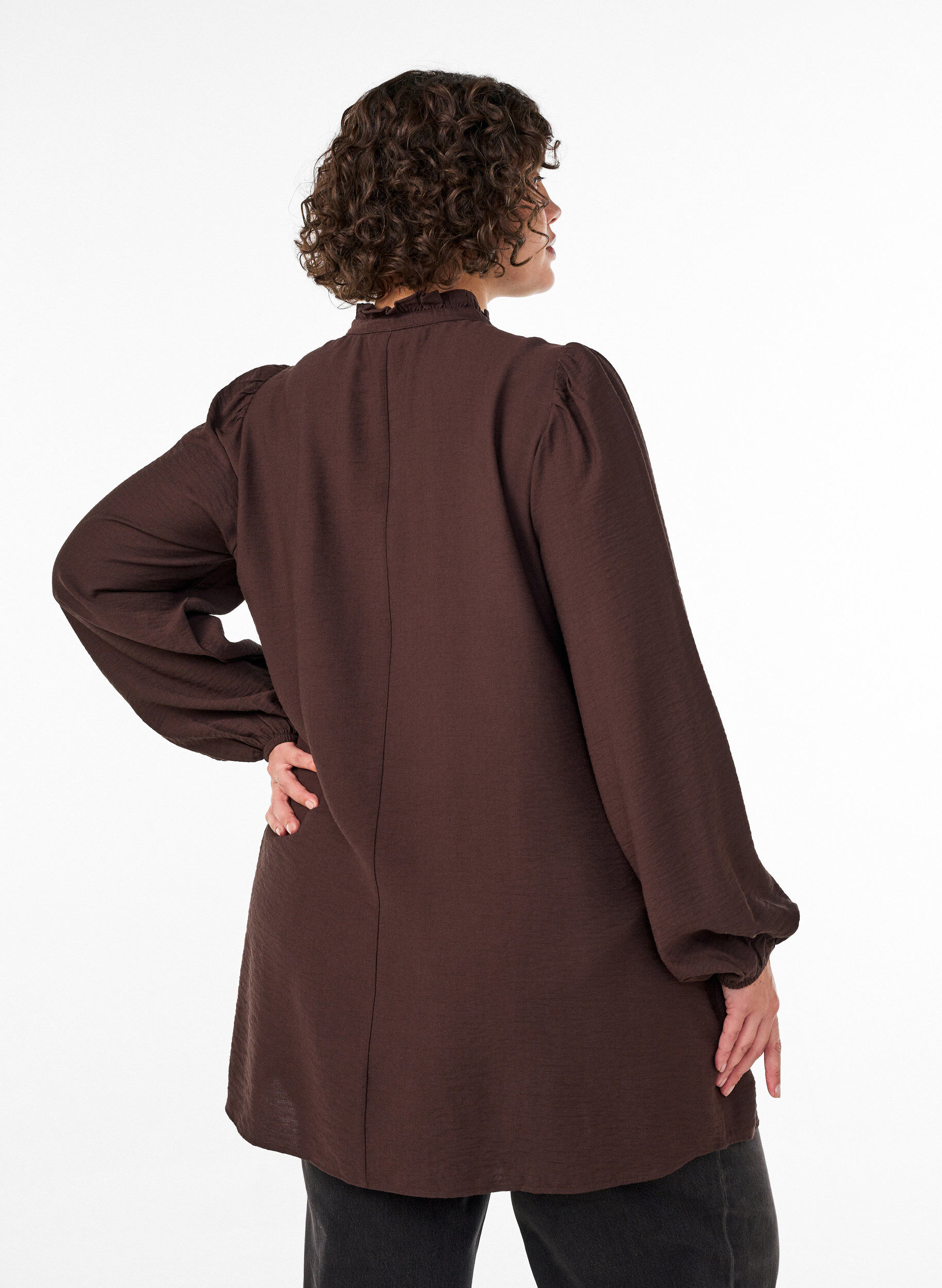 ZizziViskosetunika med fl&aelig;ser og knapper, Brun, Model image number 2