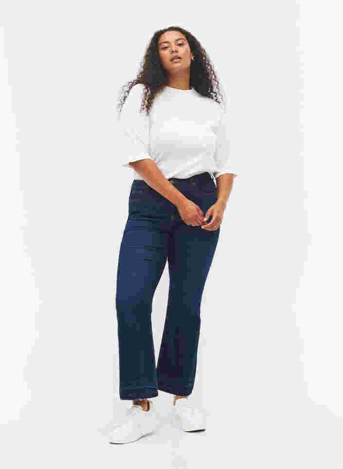 Ellen bootcut jeans med høj talje, Dark blue, Model