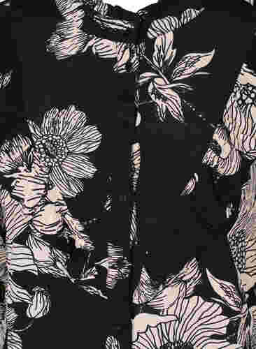 Blomstret viskoseskjorte med flæser, Black White AOP, Packshot image number 2