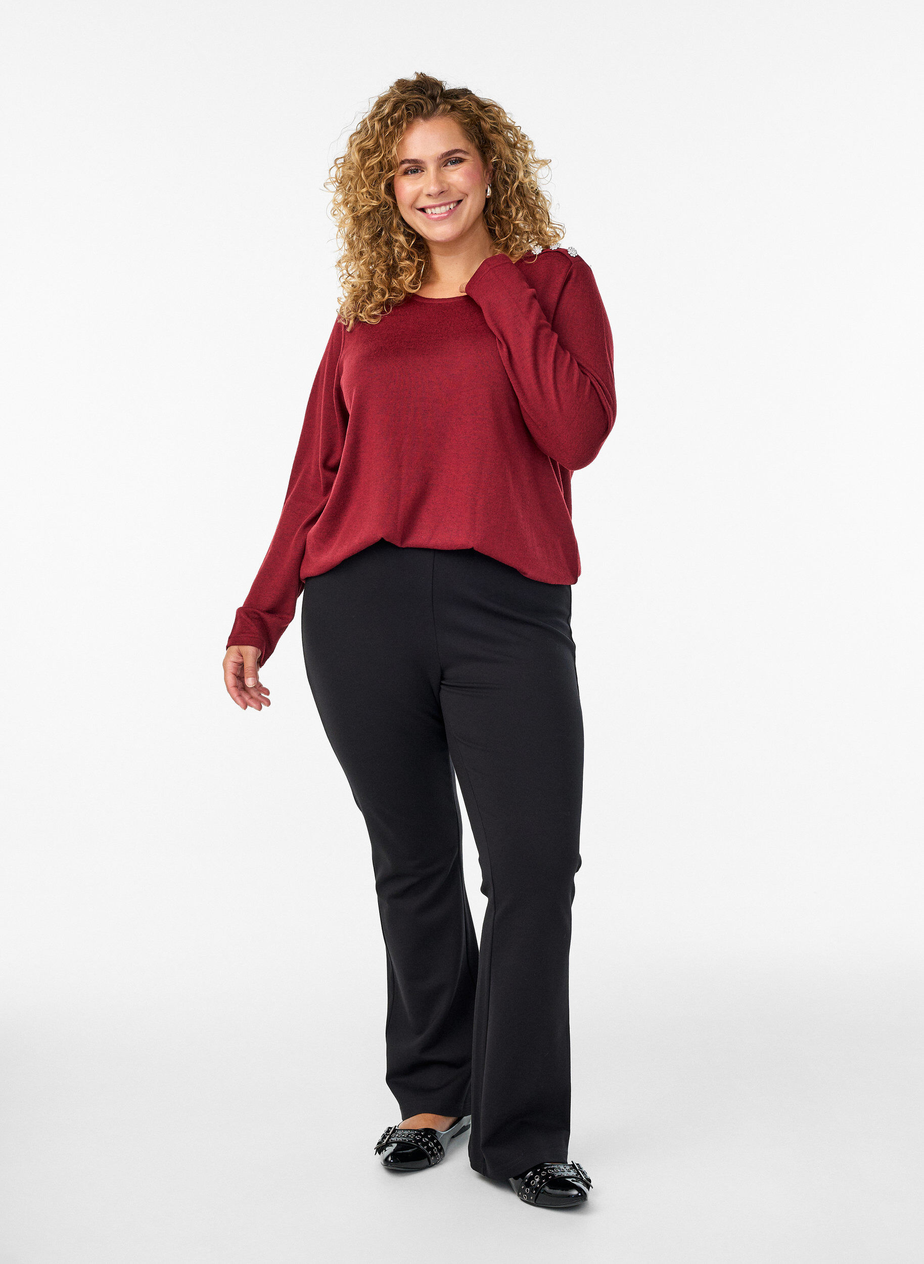 Bootcut bukser i viskosemix, Sort, Model