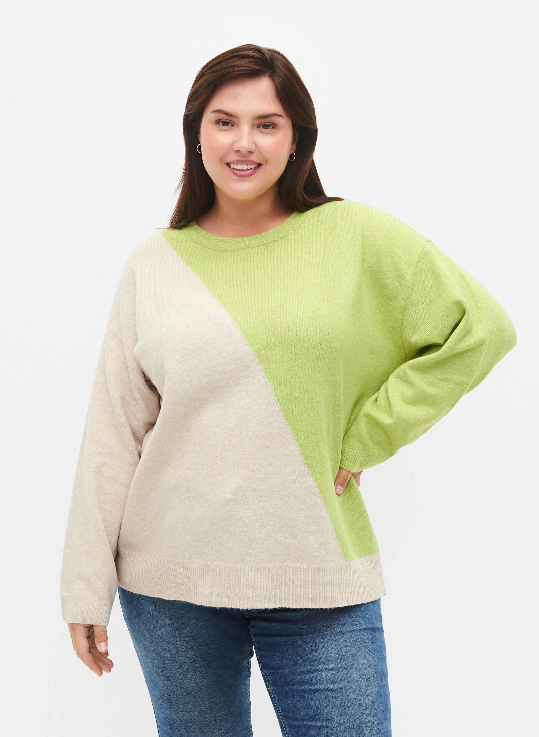 Zizzi Strikbluse med rund hals og colorblock, Tender Shoots Comb, Model image number 0