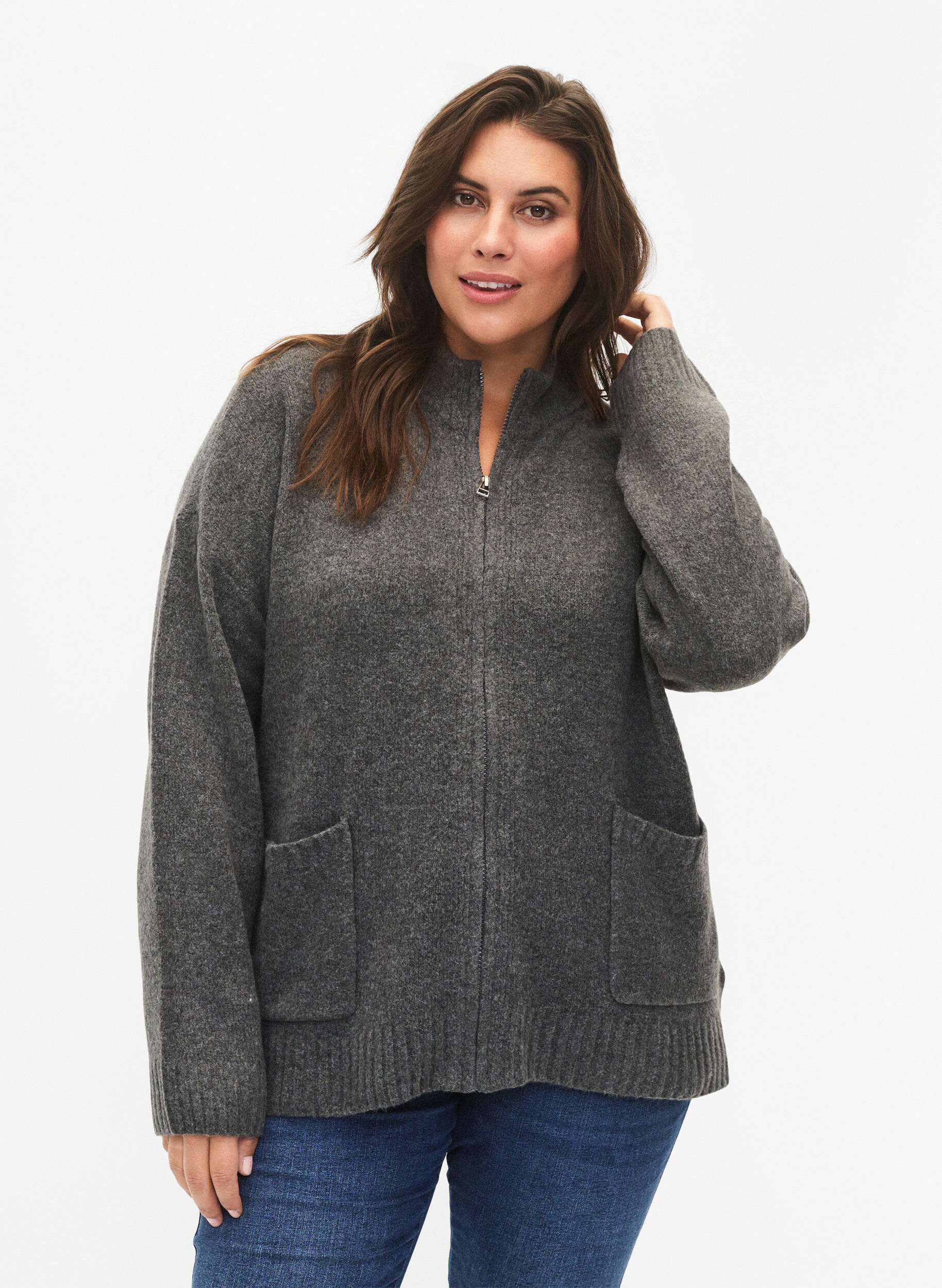 Zizzi Strikket cardigan med lynl&aring;s og lommer, Dark Grey Melange, Model image number 0