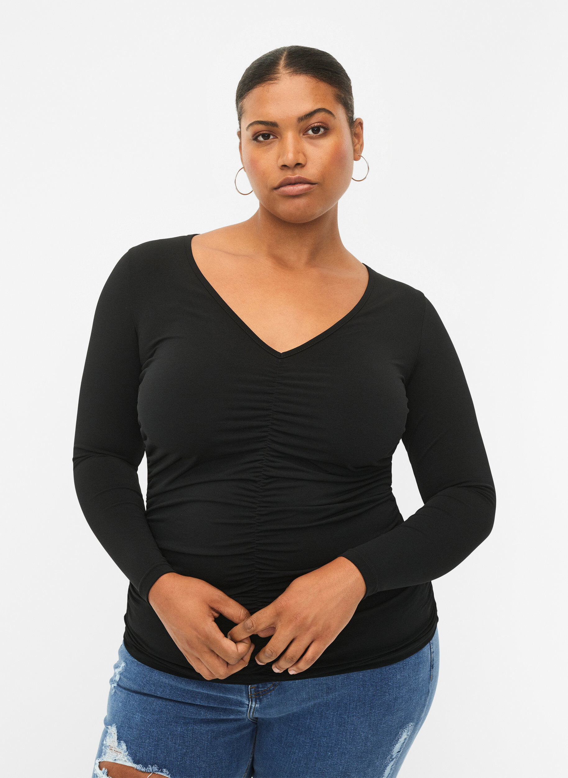 Zizzi Bluse med v-hals og draperinger, Black, Model image number 0