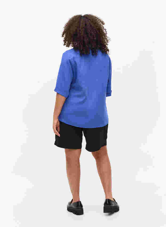 Løse shorts i viskose, Black, Model image number 3