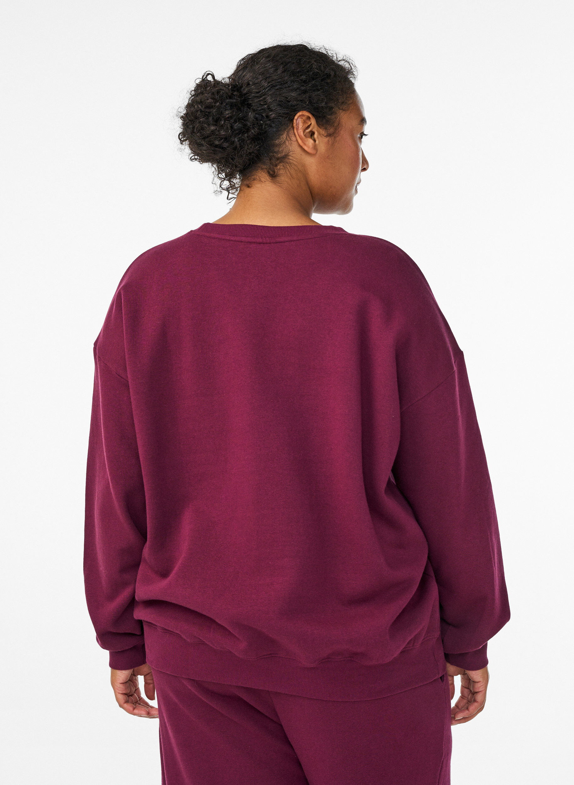 Zizzi Sweatshirt med motiv, M&oslash;rk Bordeaux, Model image number 2