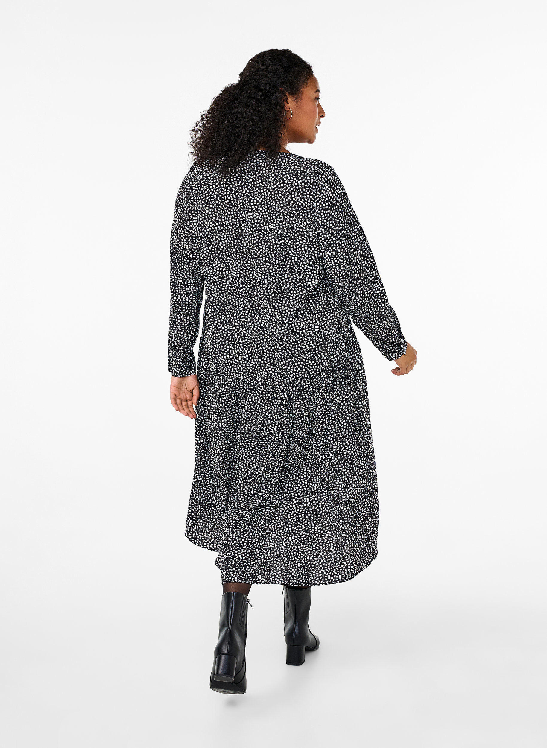 Zizzi Midikjole med lange &aelig;rmer, Black Small Flower, Model image number 1