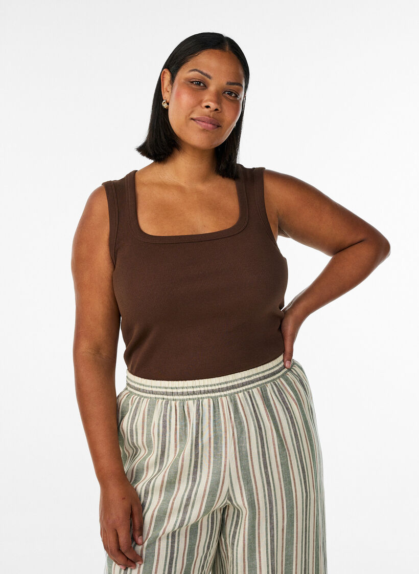 Ribtop med firkantet udsk&aelig;ring, Brun, Model image number 0
