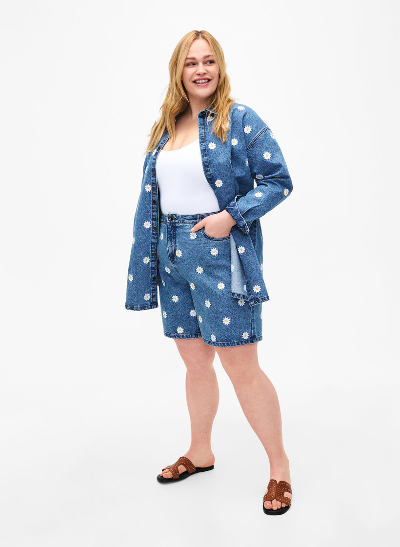 Højtaljede Mille shorts med broderede blomster, L.B. Flower, Model image number 3