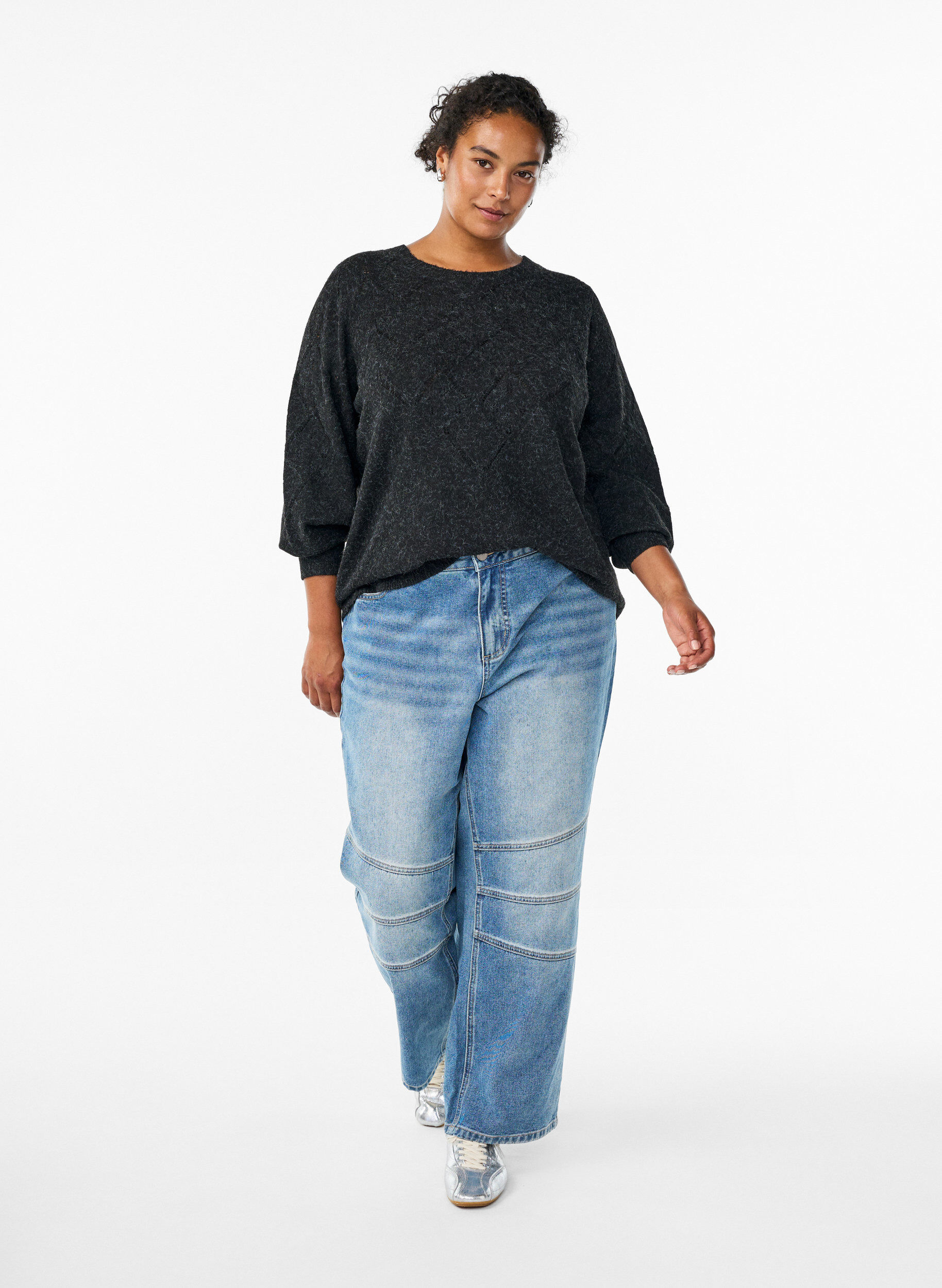 Zizzi Strikbluse med hulm&oslash;nster og ballon&aelig;rmer, Gr&aring;, Model image number 1