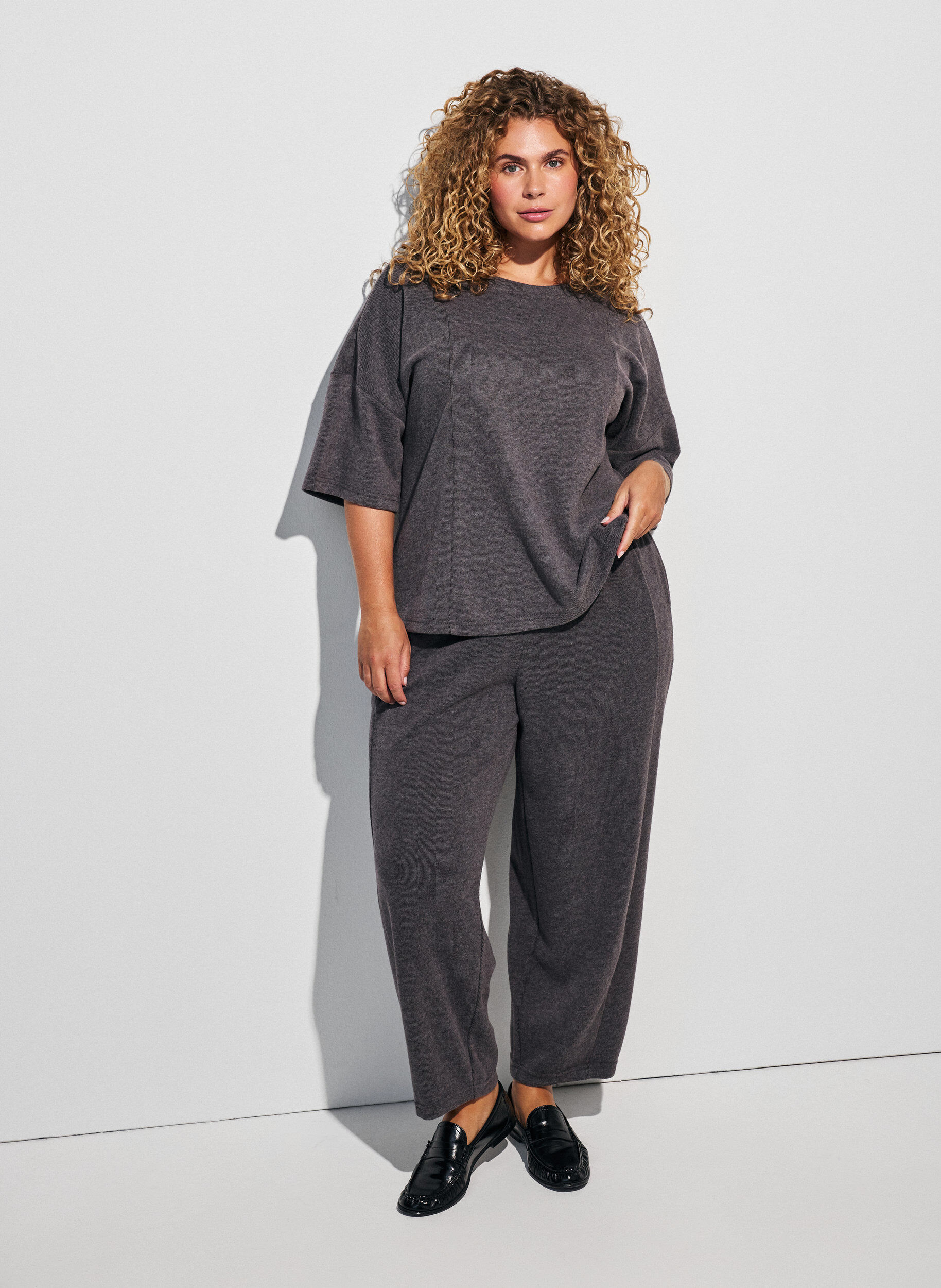 ZizziJerseybluse med A-form og albuelange &aelig;rmer, Gr&aring;, Model image number 1