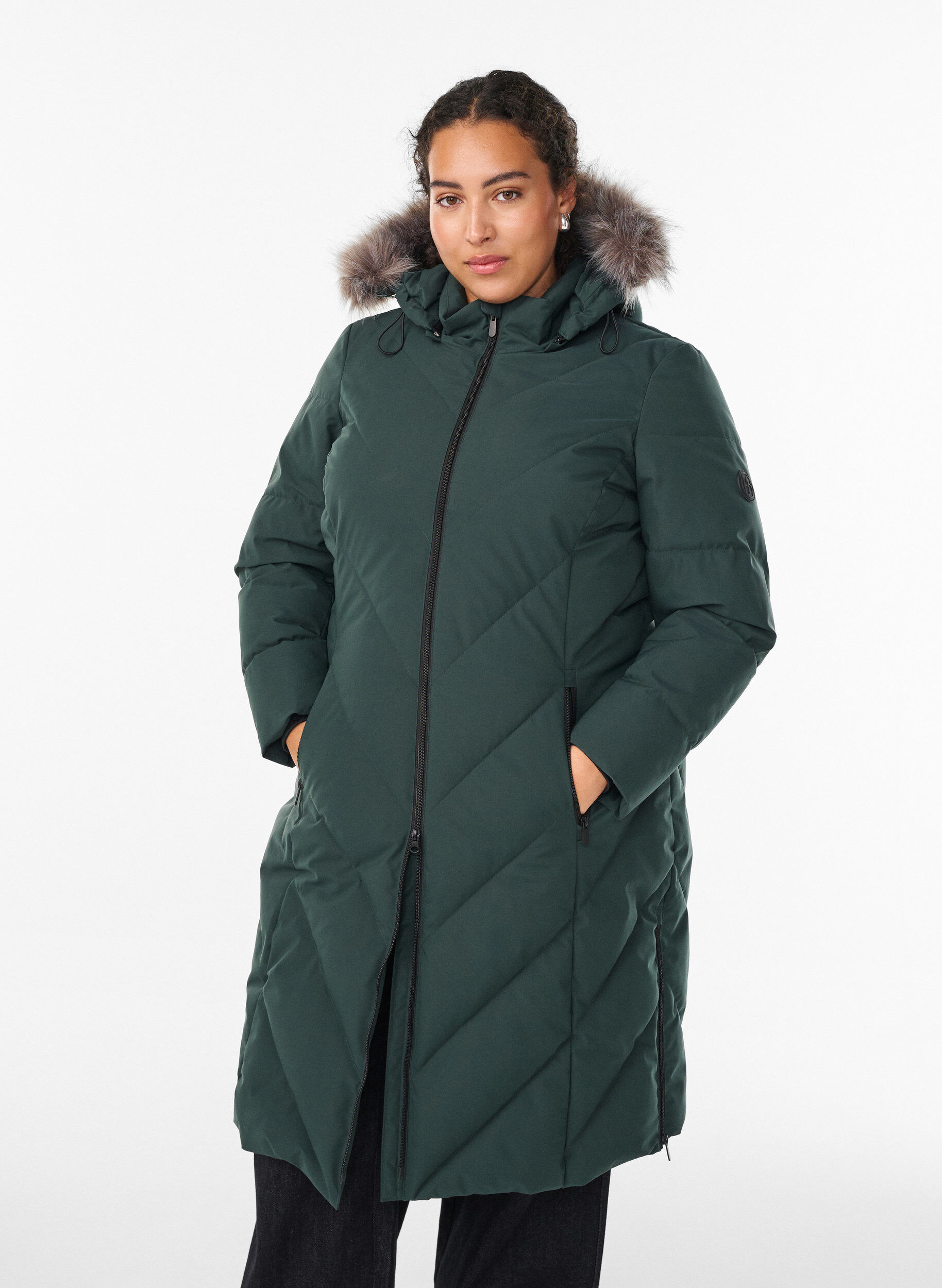 ZizziLang vinterjakke med h&aelig;tte og imiteret pelskrave, Gr&oslash;n, Model image number 0