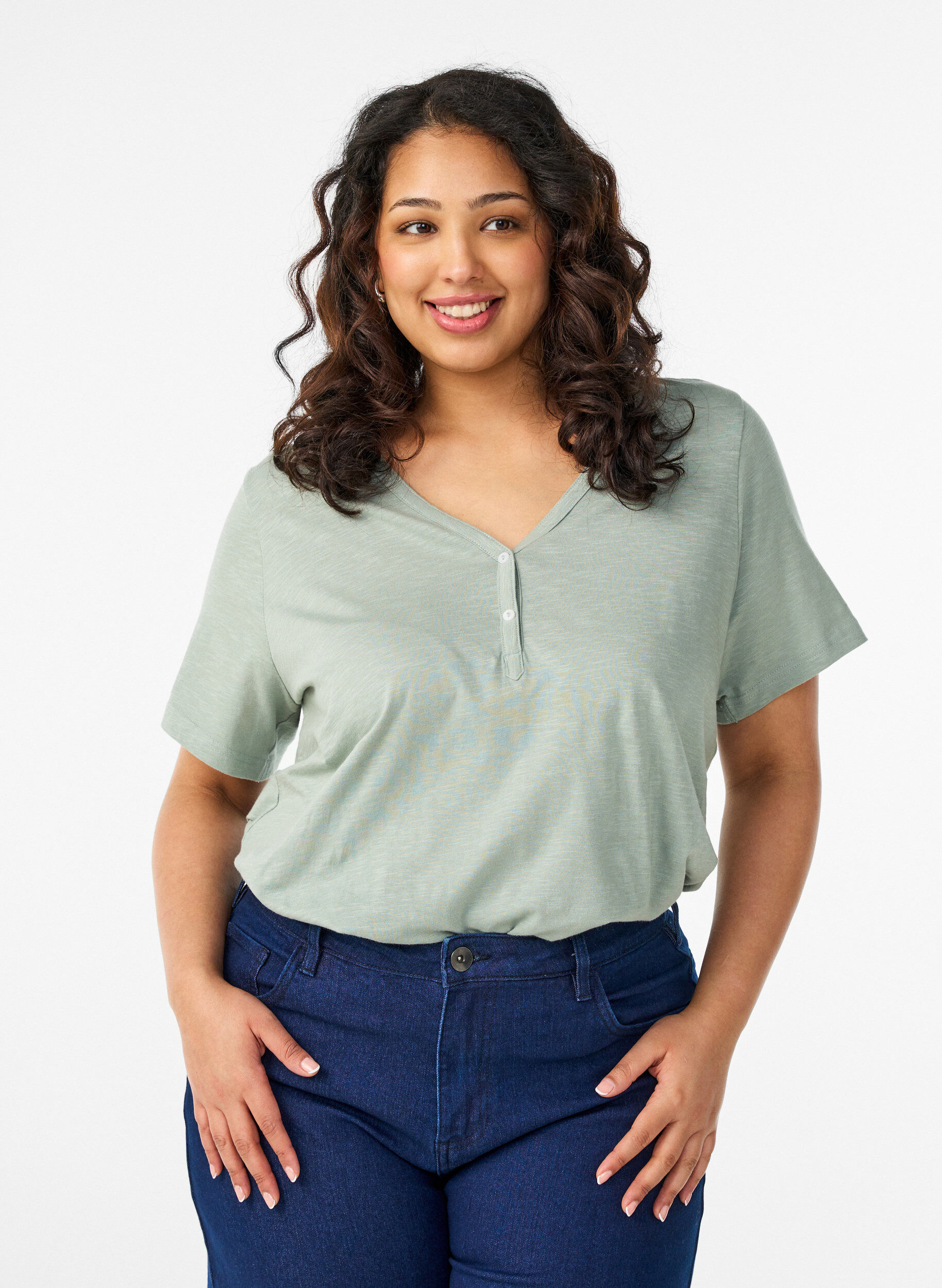 T-shirt med knapdetalje, Gr&oslash;n, Model