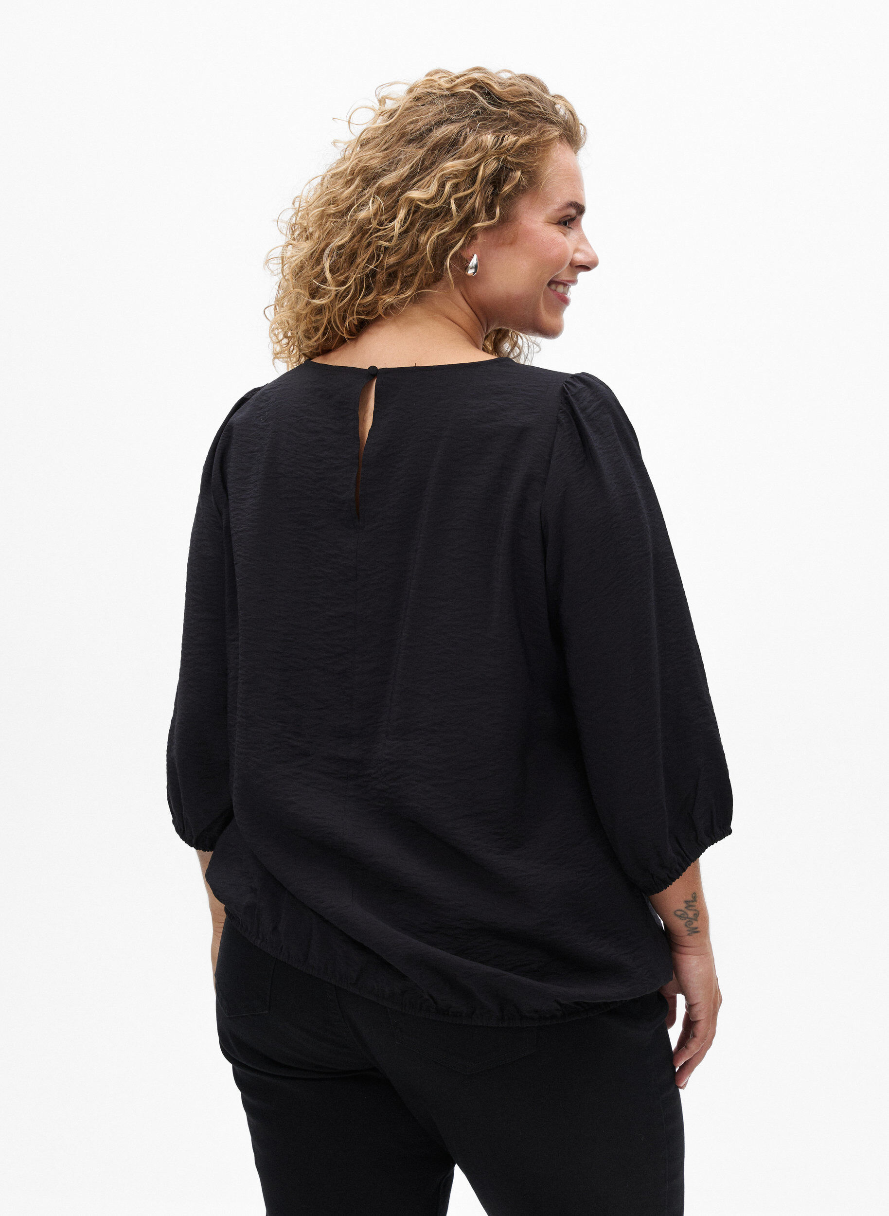 ZizziBluse med 3/4 &aelig;rmer og blondedetalje, Sort, Model image number 2