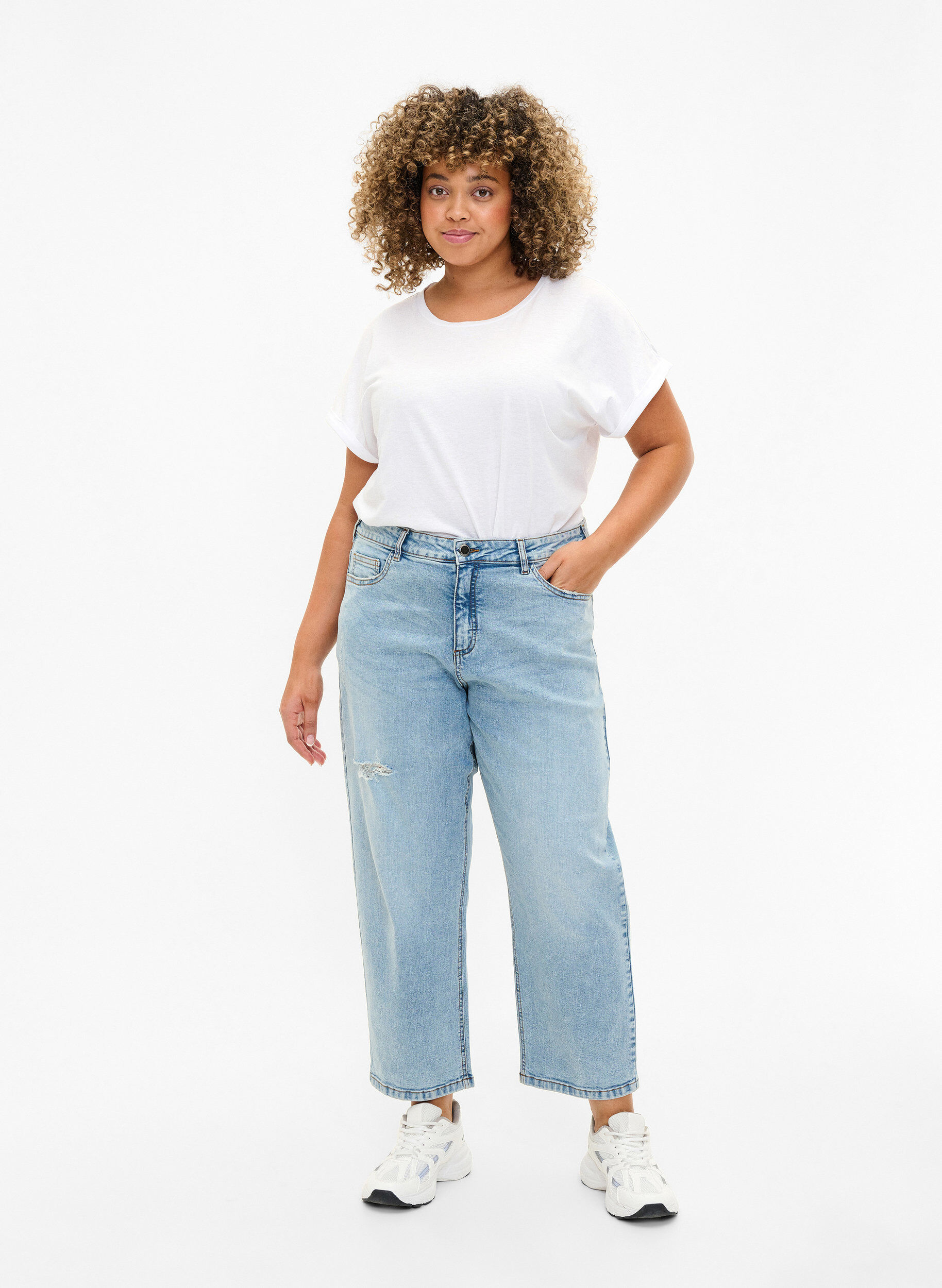 Zizzi Cropped Vera jeans med sliddetaljer, Blue Denim, Model image number 0