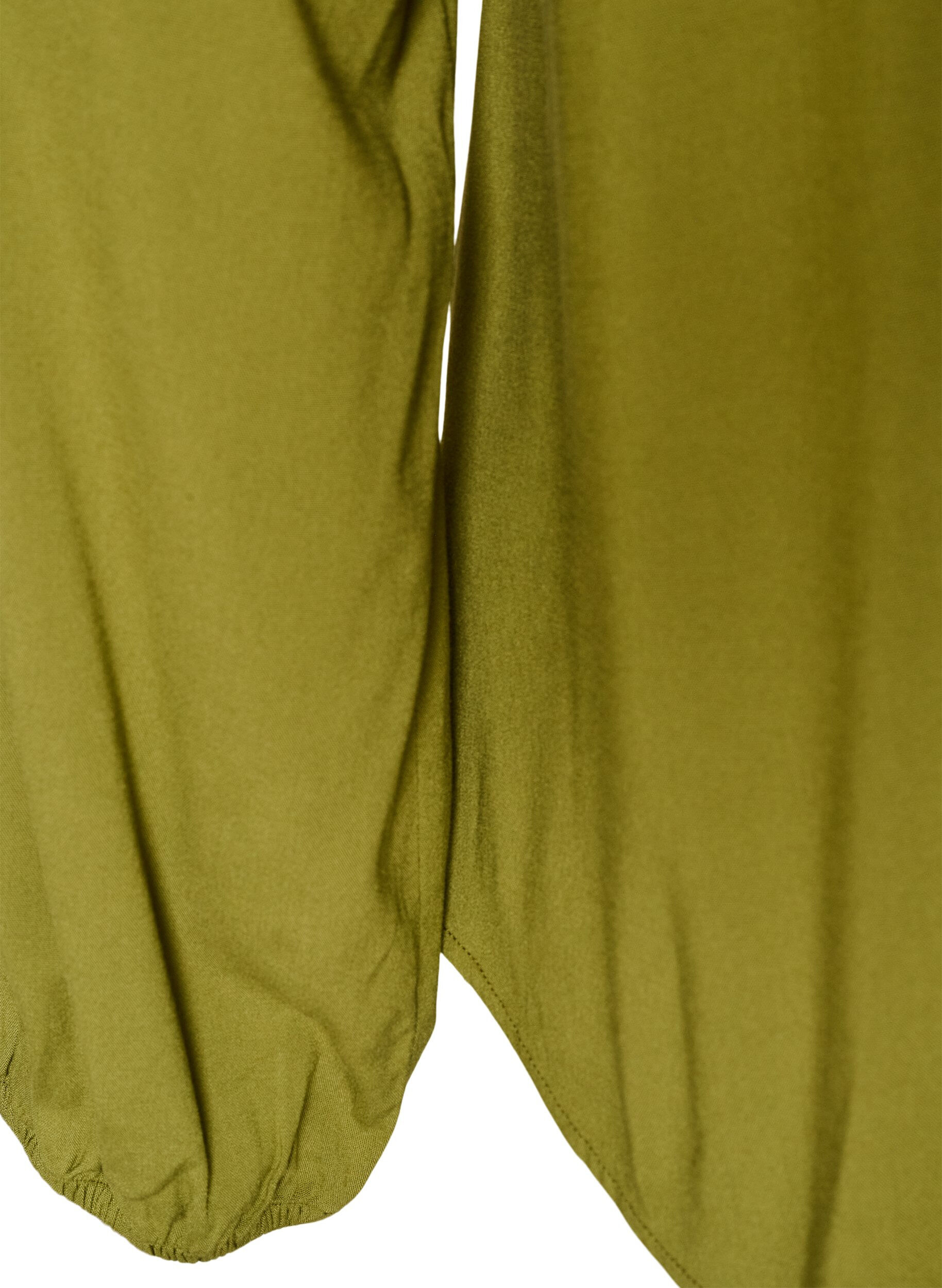 ZizziViskosebluse med V-hals og lange &aelig;rmer, Gr&oslash;n, Packshot image number 3