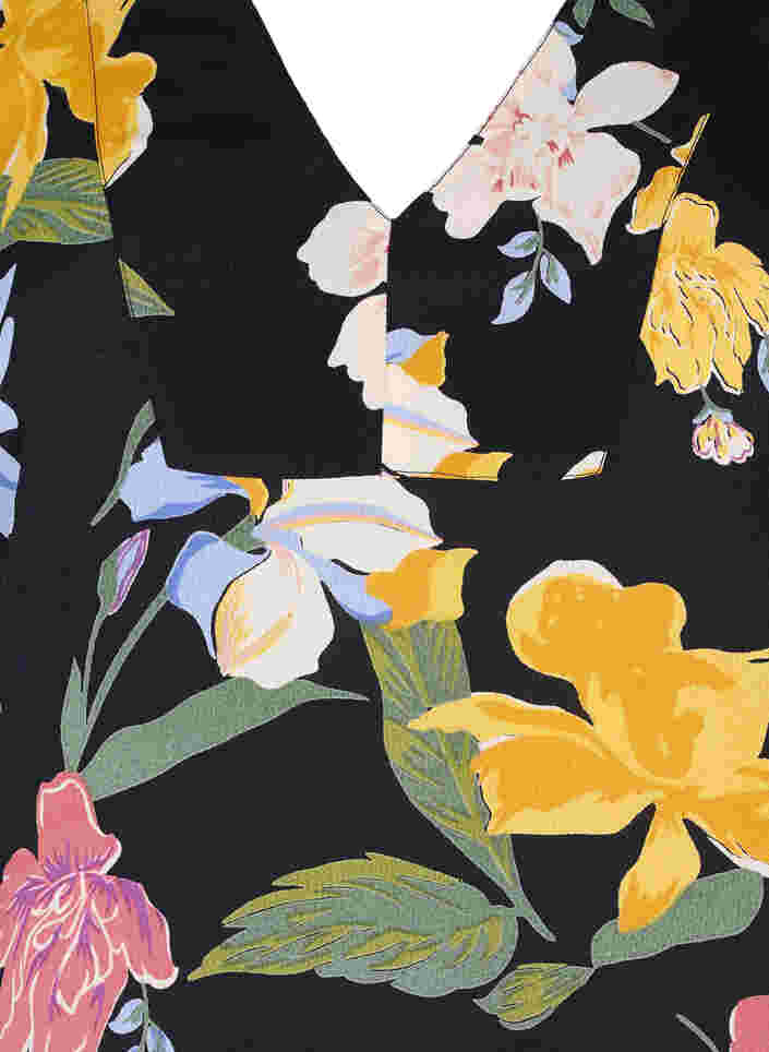 Kortærmet viskose bluse med blomsterprint, Big Flower AOP, Packshot image number 2