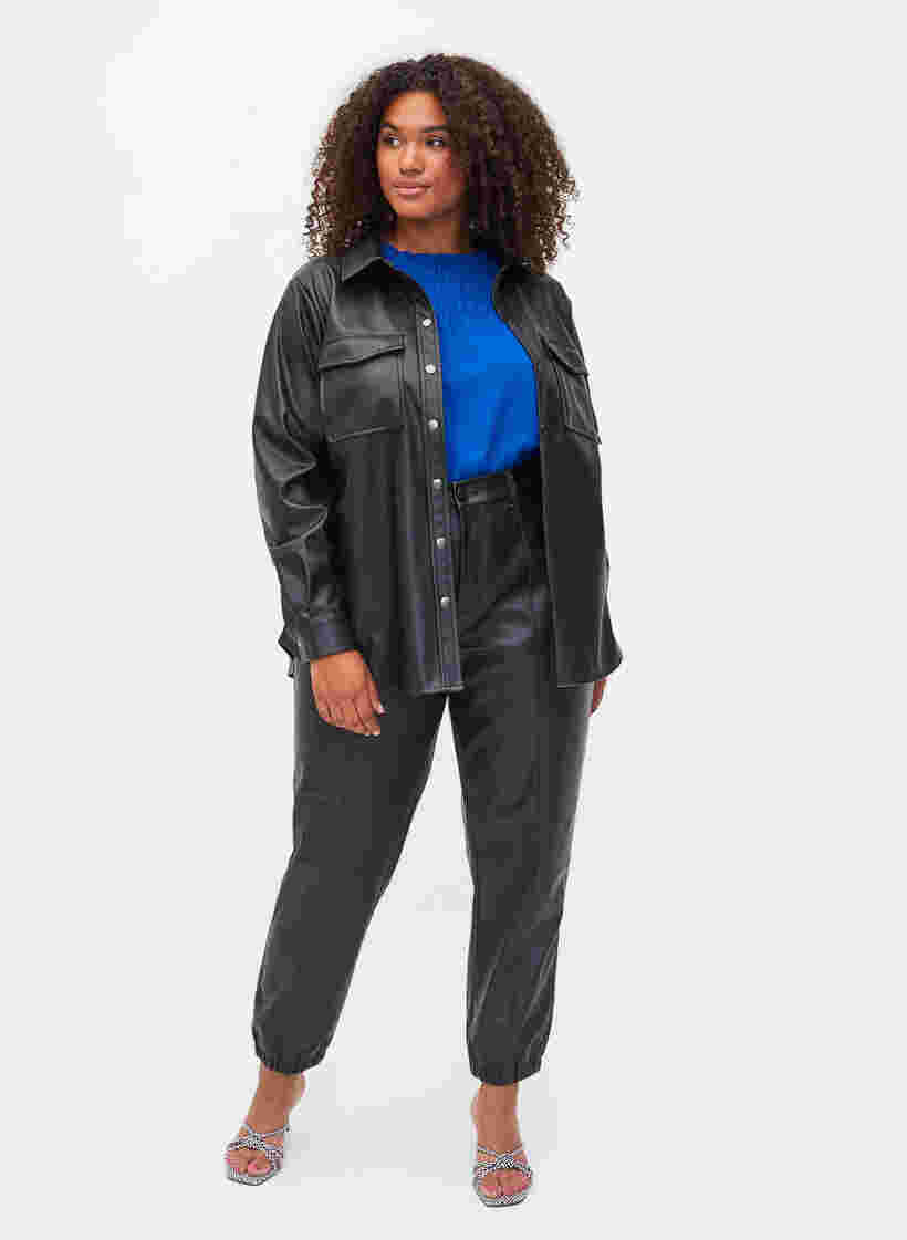 Bukser i imiteret læder, Black, Model image number 0