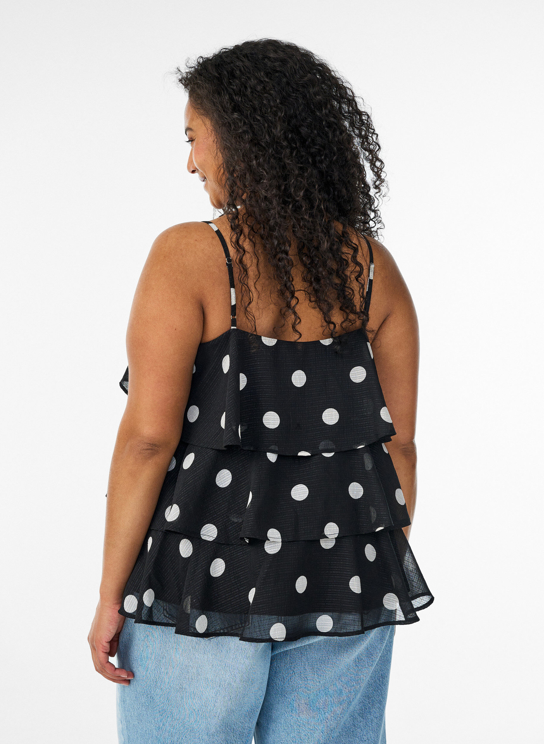 ZizziLagdelt top med fl&aelig;sevolanter og spaghettistropper, Sort, Model image number 2