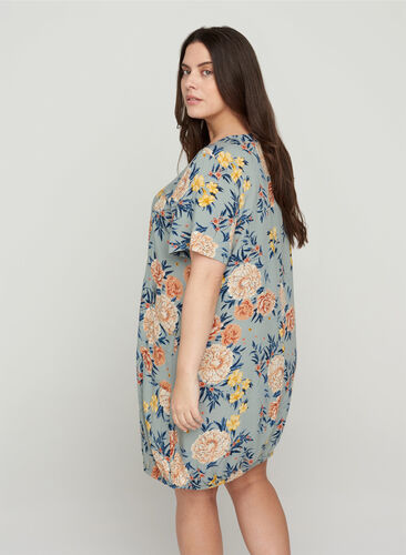 Kortærmet viskose kjole med print, Light Blue Flower, Model image number 1
