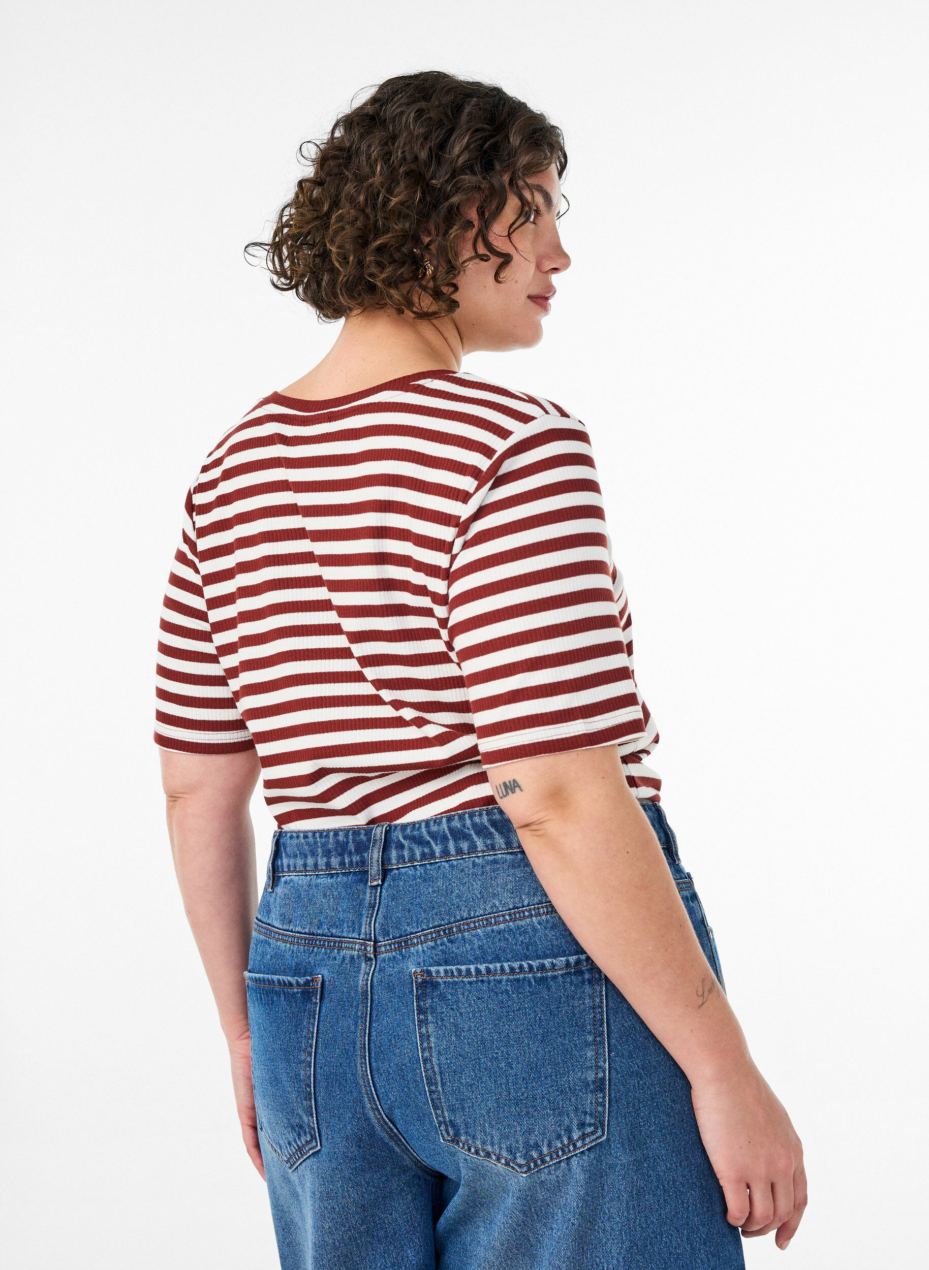 ZizziStribet t-shirt med ribstruktur, R&oslash;d, Model image number 2