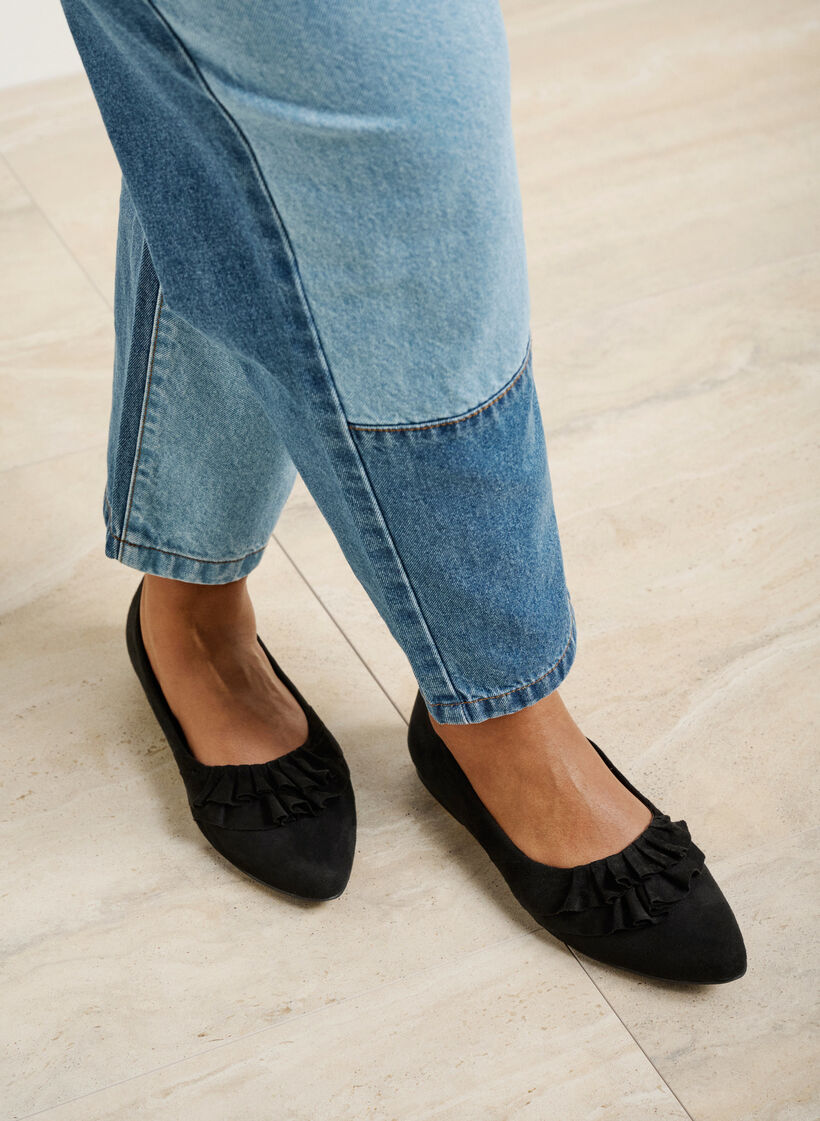 Wide fit ballerina med flæser, Black, Image image number 0
