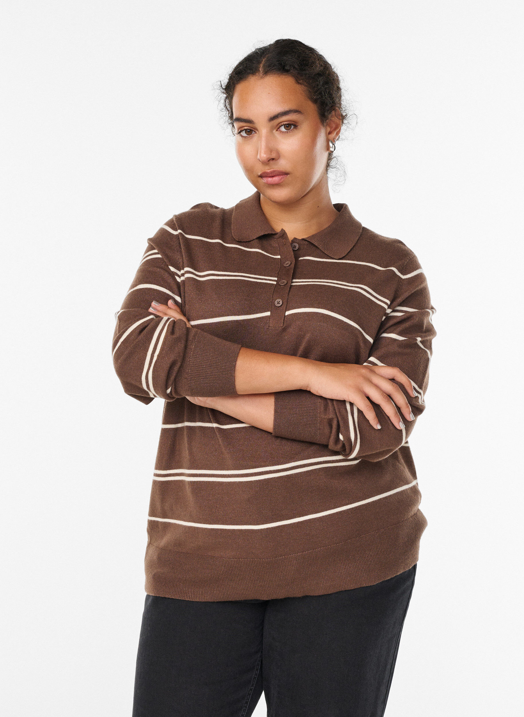 Strikbluse med polokrave, Brun, Model