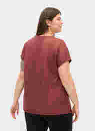 Ensfarvet trænings t-shirt, Sable, Model