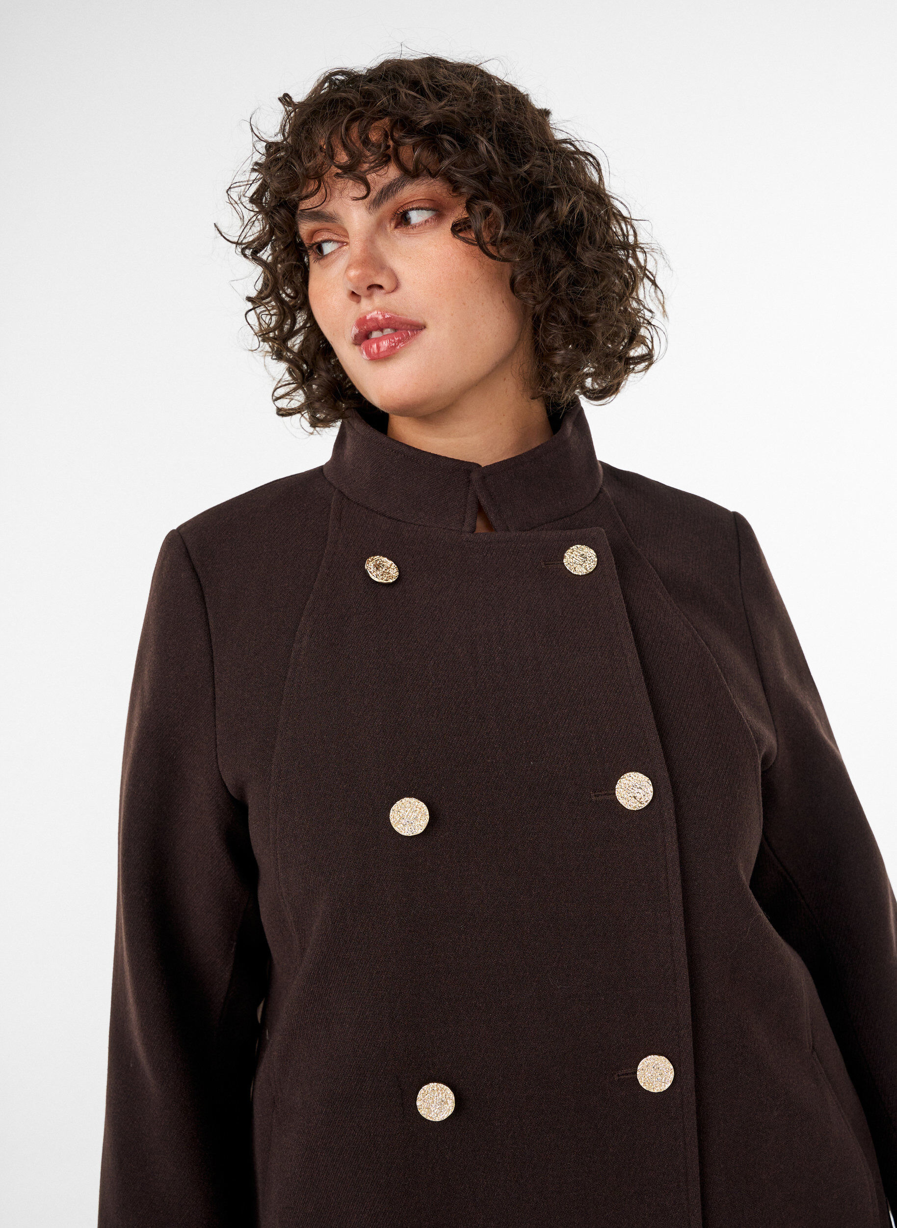 ZizziA-formet frakke med guldknapper, Brun, Model image number 3