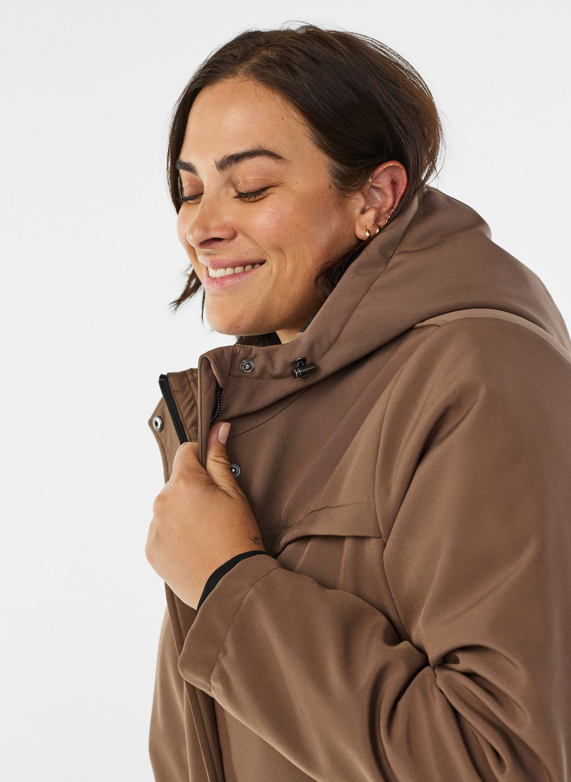 ZizziVandafvisende softshelljakke med quiltet foer, Brun, Model image number 4