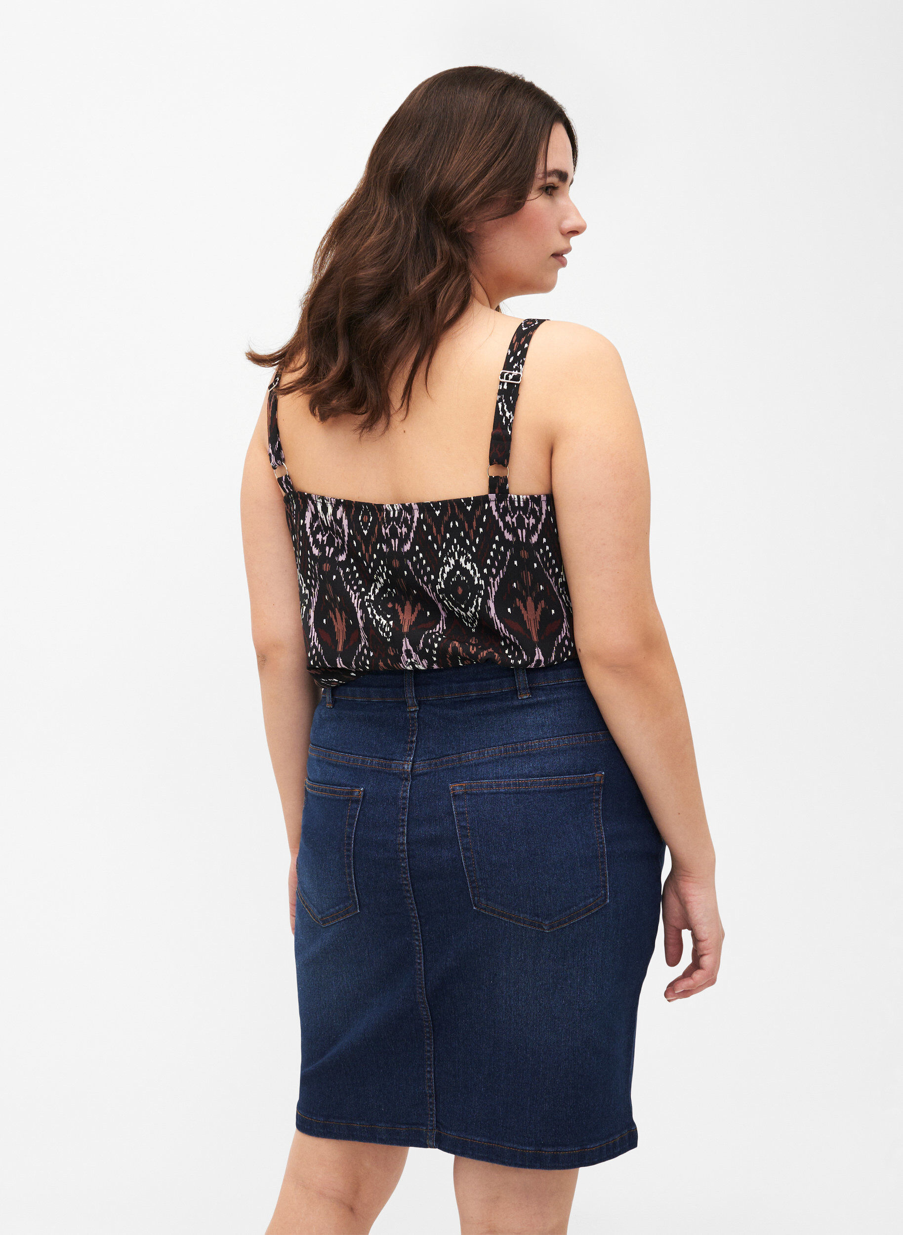 Zizzi FLASH - T&aelig;tsiddende denim nederdel, Bl&aring;, Model image number 1