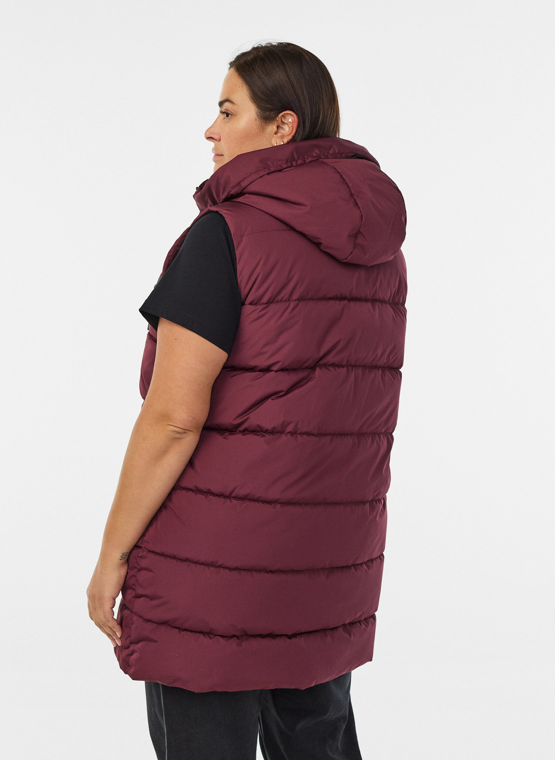 ZizziLang vest med h&aelig;tte og lommer, R&oslash;d, Model image number 2