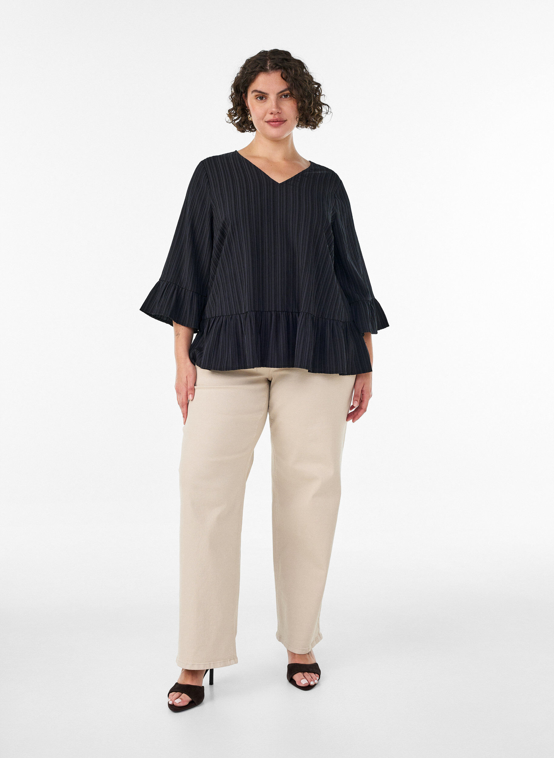 ZizziBluse med struktur, V-hals og fl&aelig;ser, Sort, Model image number 1
