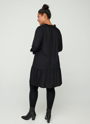 Viskose kjole med binde detalje, Black, Model image number 1