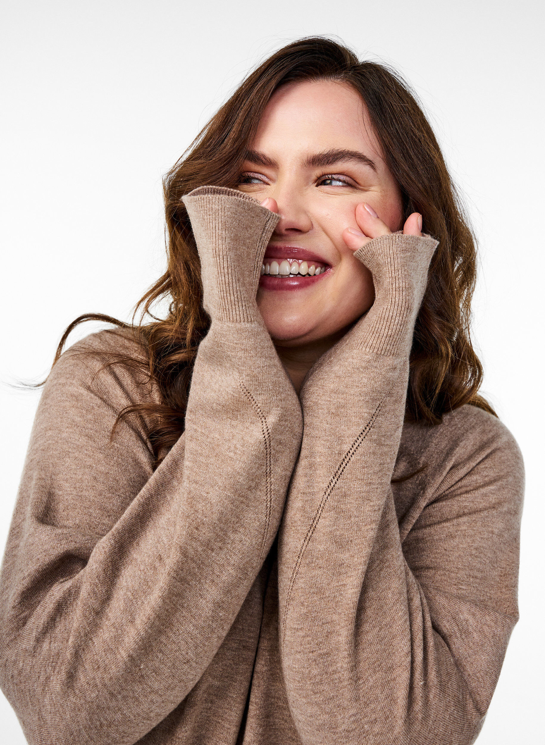 Zizzi Strikbluse med rund hals og strikket m&oslash;nster, Brun, Image image number 0