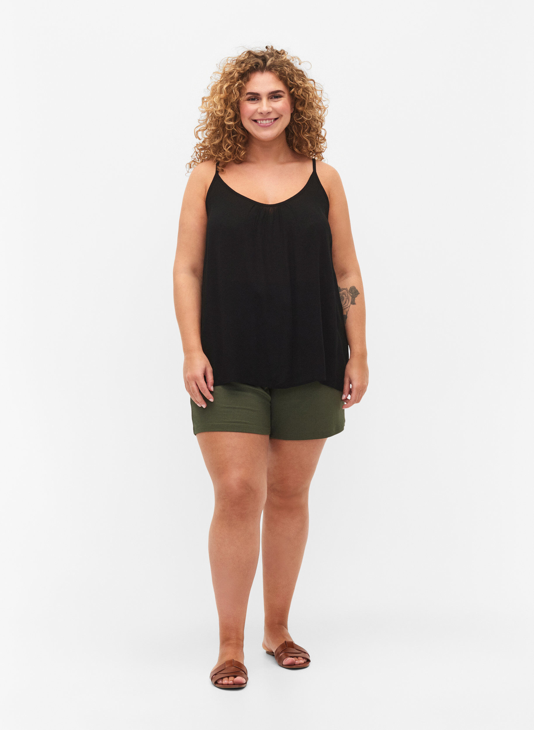 ZizziStrop top i viskose, Sort, Model image number 1