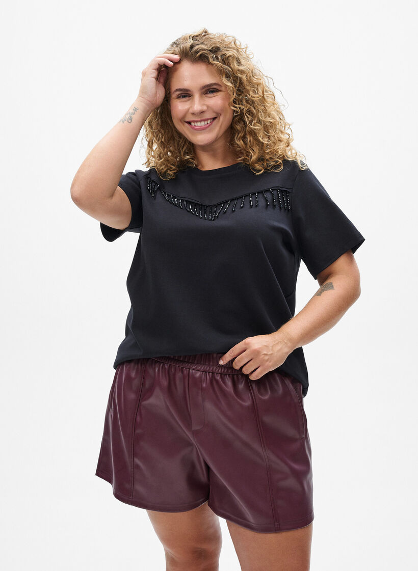 Løse shorts i imiteret læder med elastisk linning, Mørk Bordeaux, Model image number 0