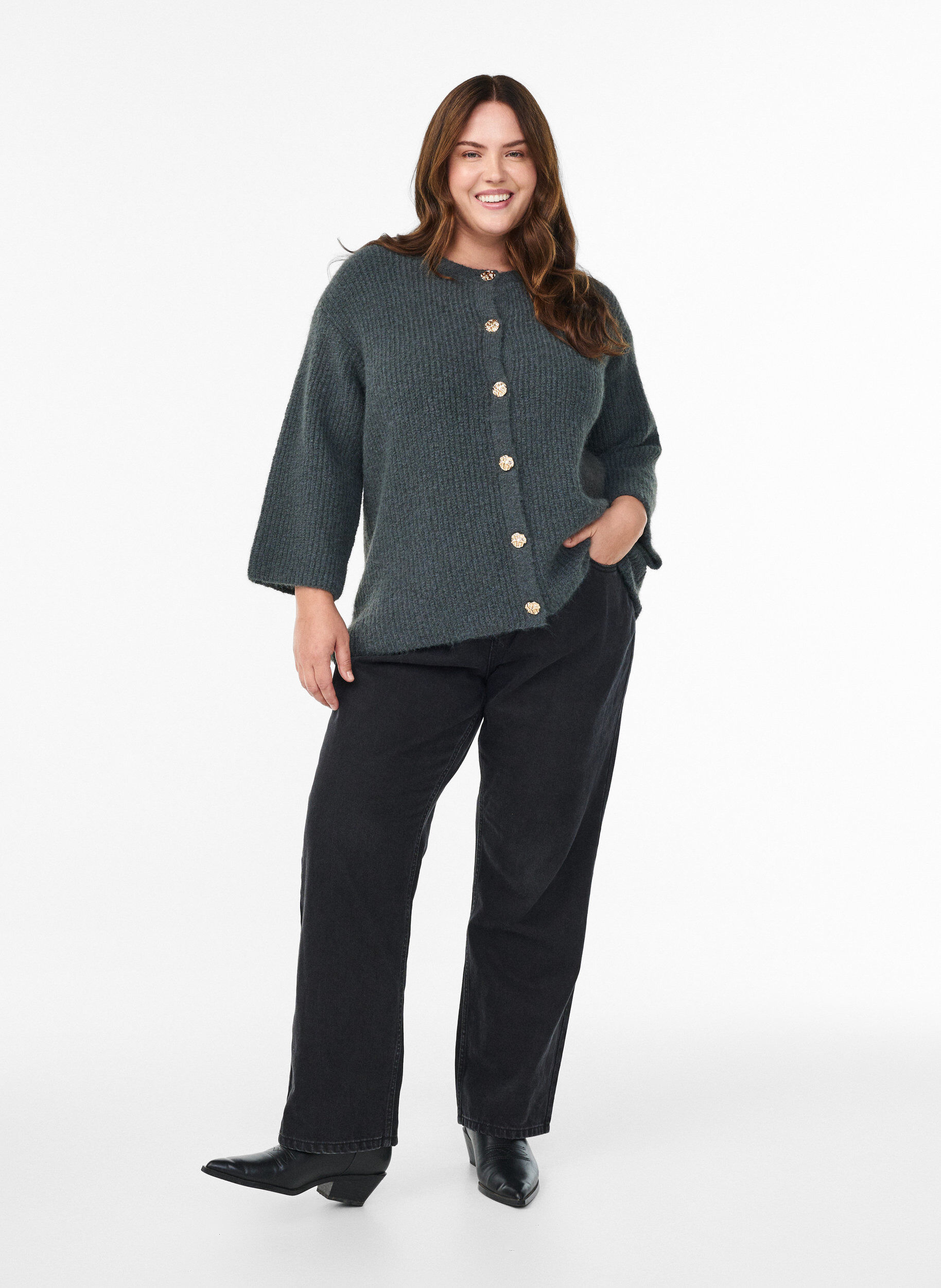 Zizzi Kort cardigan med 3/4-&aelig;rmer og gyldne strukturknapper, Gr&oslash;n, Model image number 1