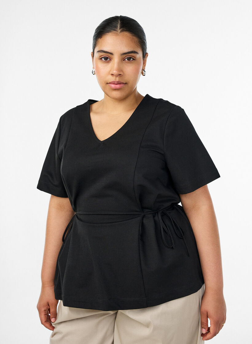 Bluse i bomuldsblanding med V-hals og bindeb&aring;nd, Sort, Model image number 0
