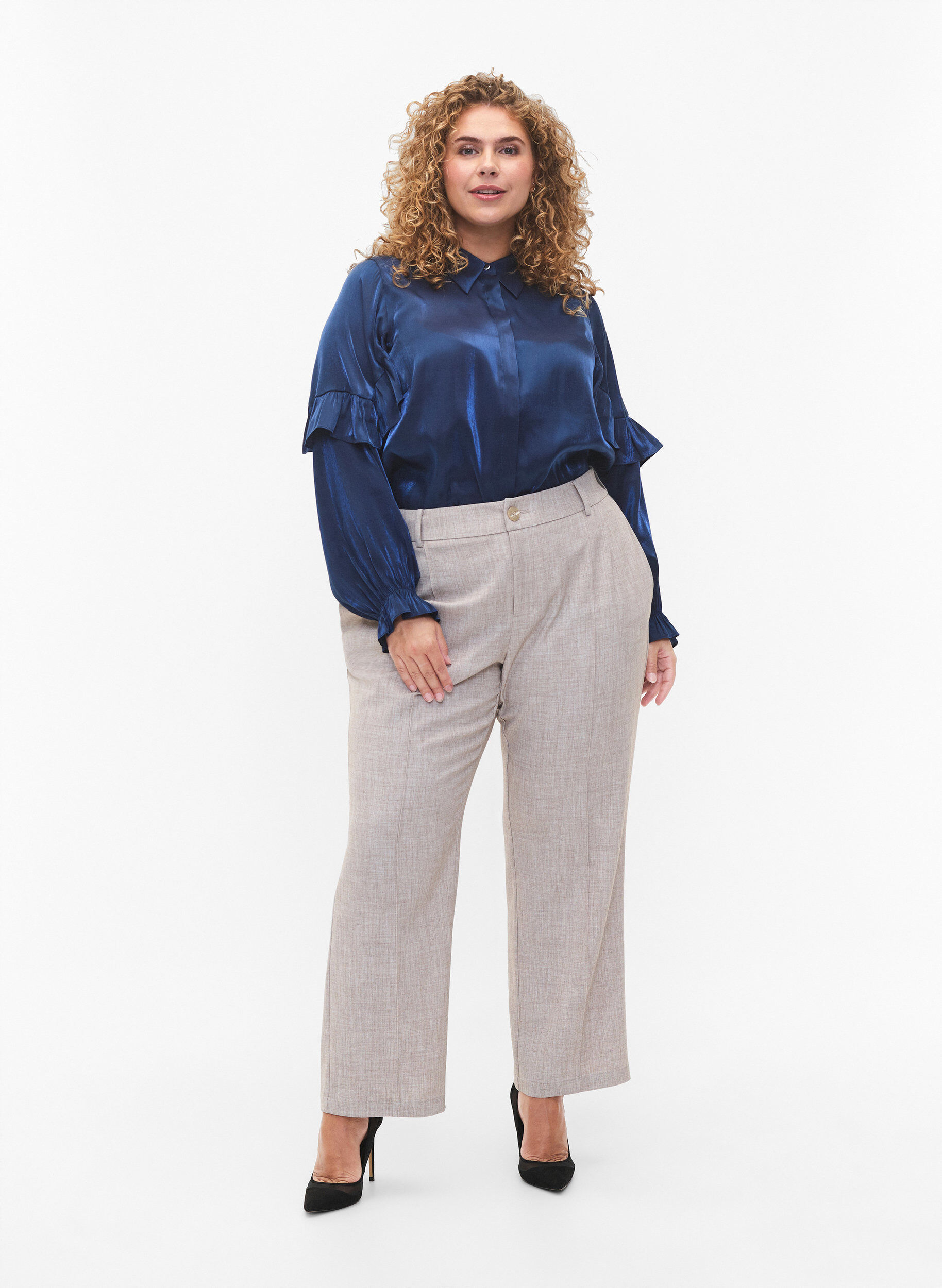 Zizzi Skjorte i viskose med fl&aelig;ser, Titan, Model image number 2