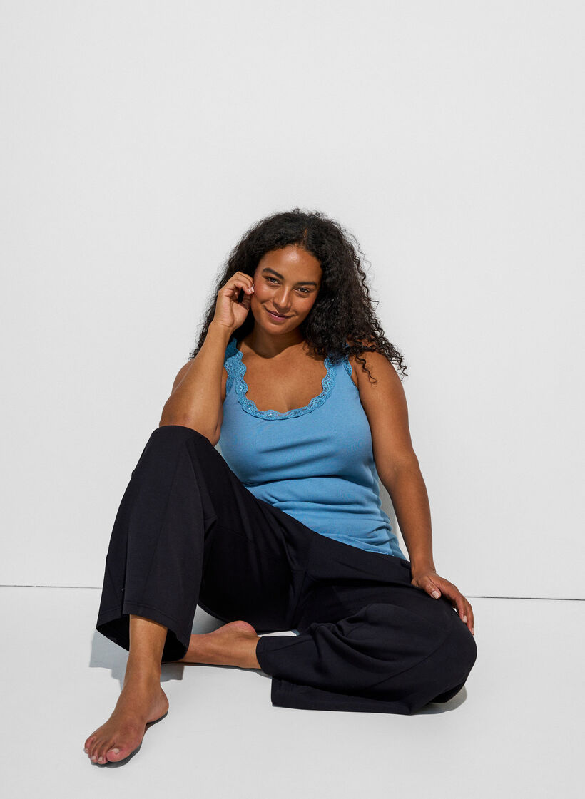 Top med blondekant, Bl&aring;, Model image number 0