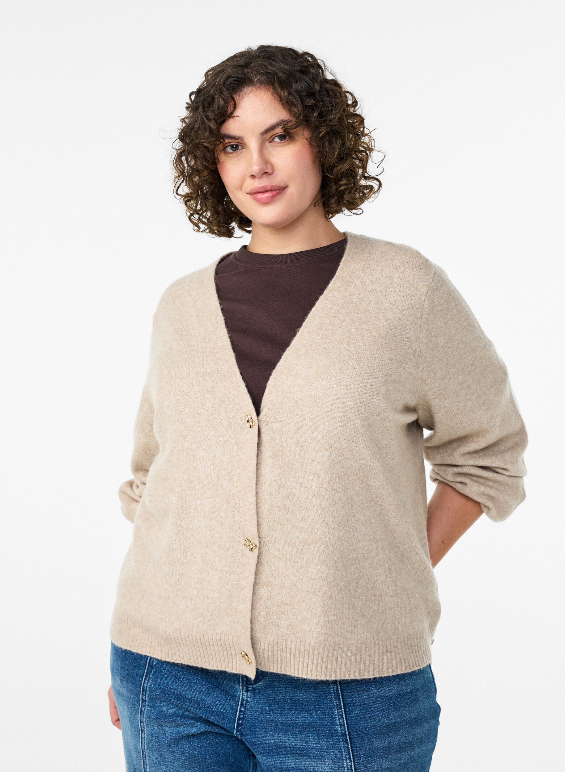 Strik cardigan med uld og sl&oslash;jfeknapper, Beige, Model