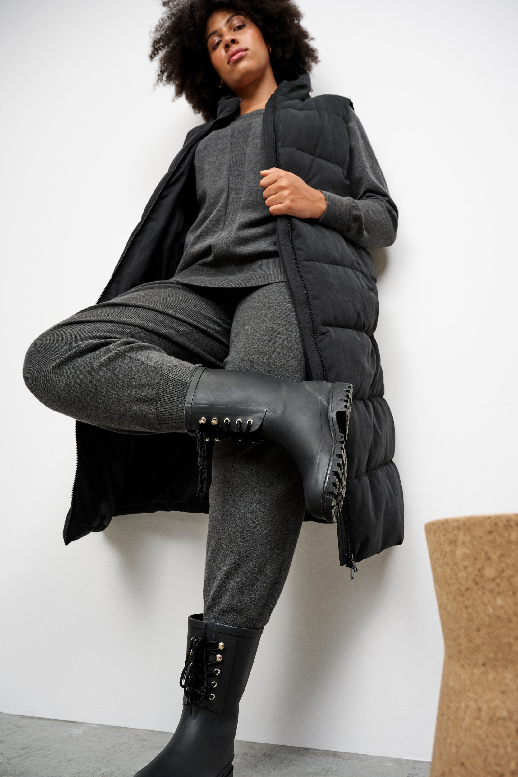 Zizzi Wide fit gummist&oslash;vle med sn&oslash;re , Black, Model image number 0