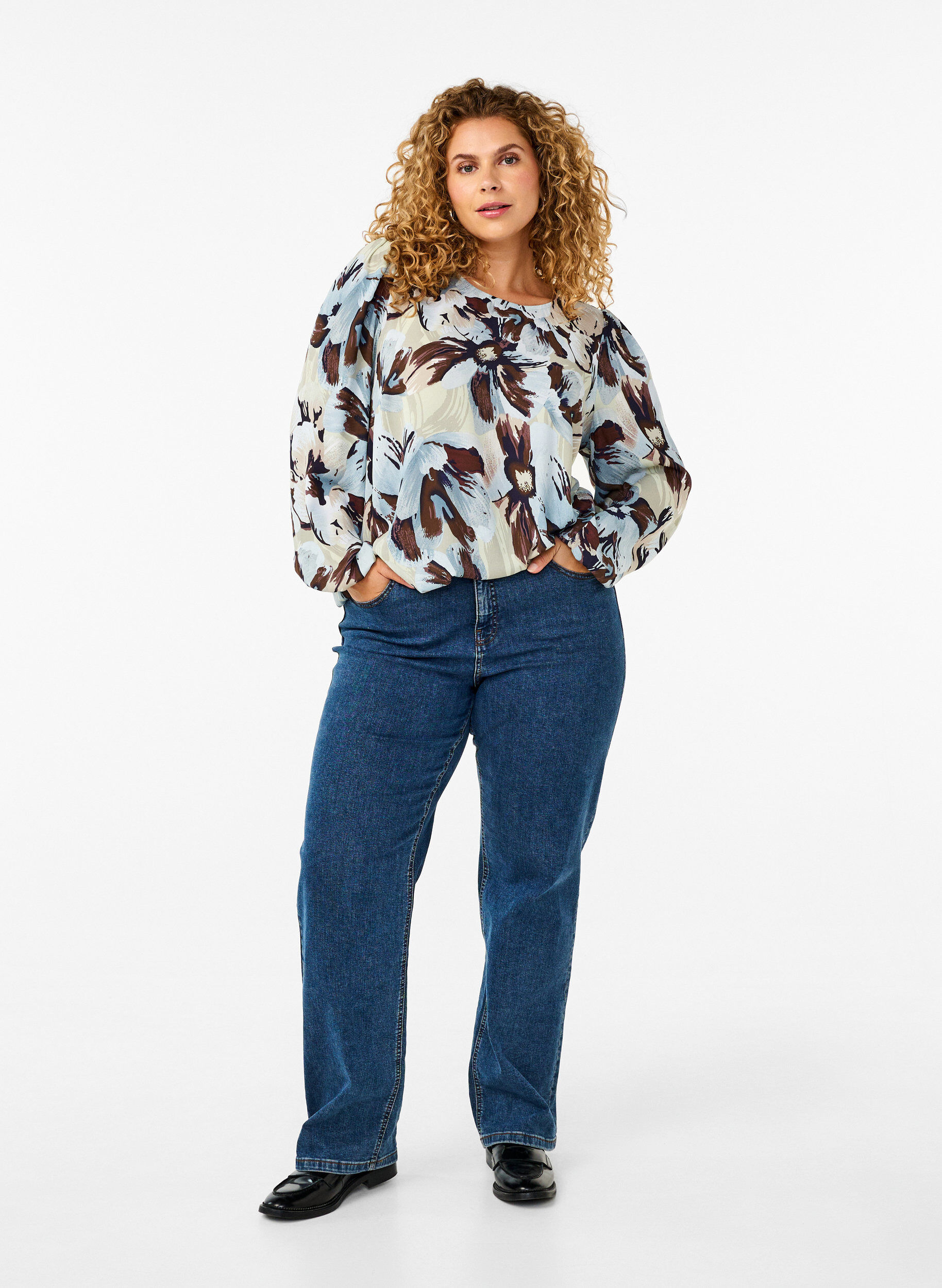 Zizzi Lang&aelig;rmet bluse med print og knap, Grey Flower AOP, Model image number 2