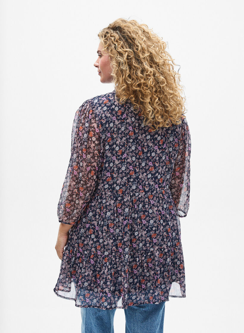 Tunika med blomsterprint og glittertr&aring;de, Bl&aring;, Model image number 2