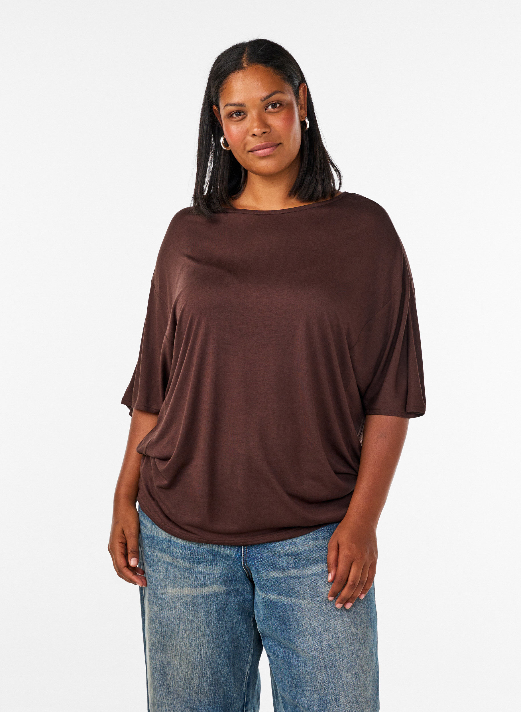 ZizziL&oslash;s T-shirt i viskosejersey, Brun, Model image number 0