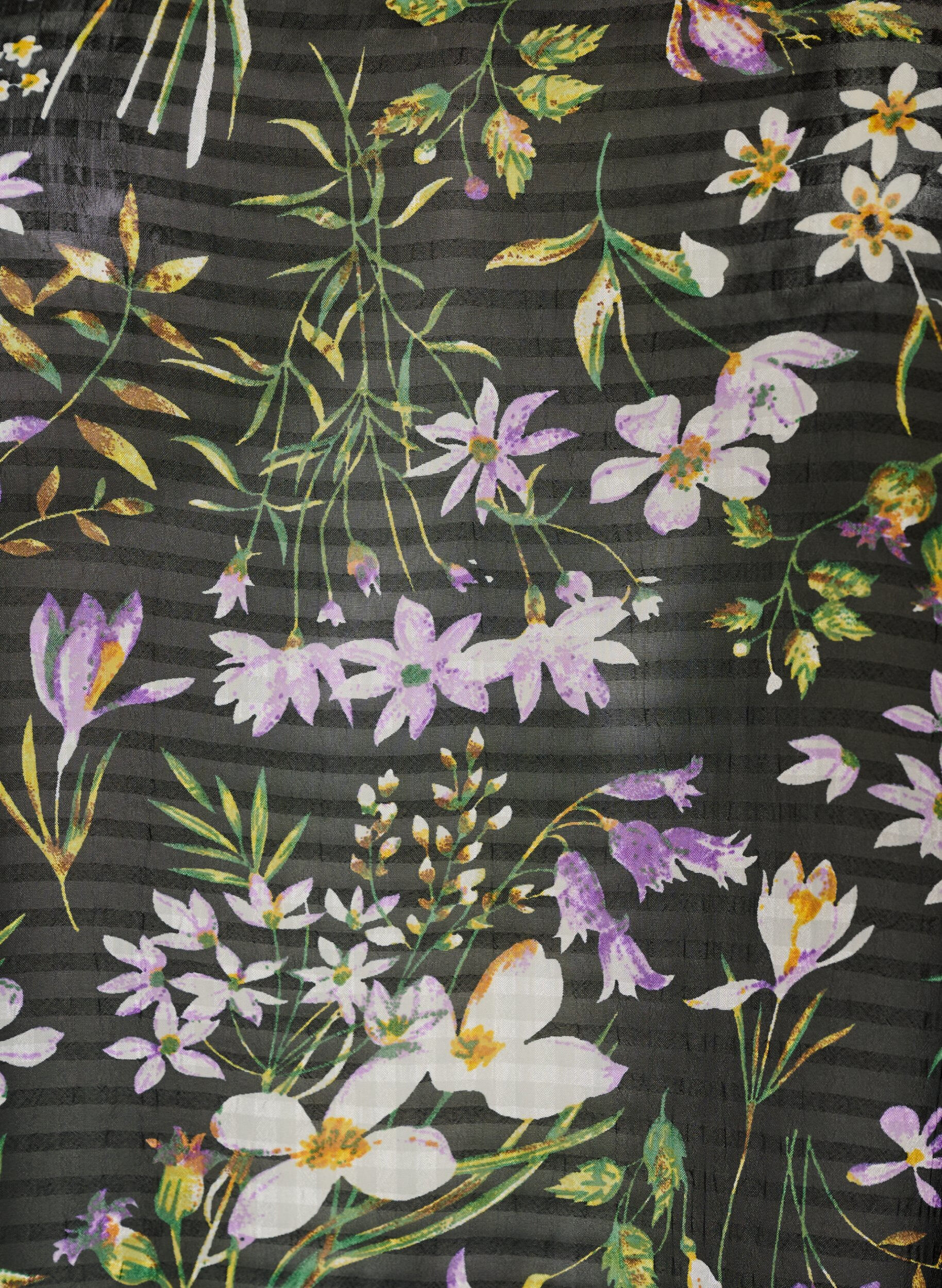 ZizziBluse med blomsterprint og V-udsk&aelig;ring, Sort, Packshot image number 2