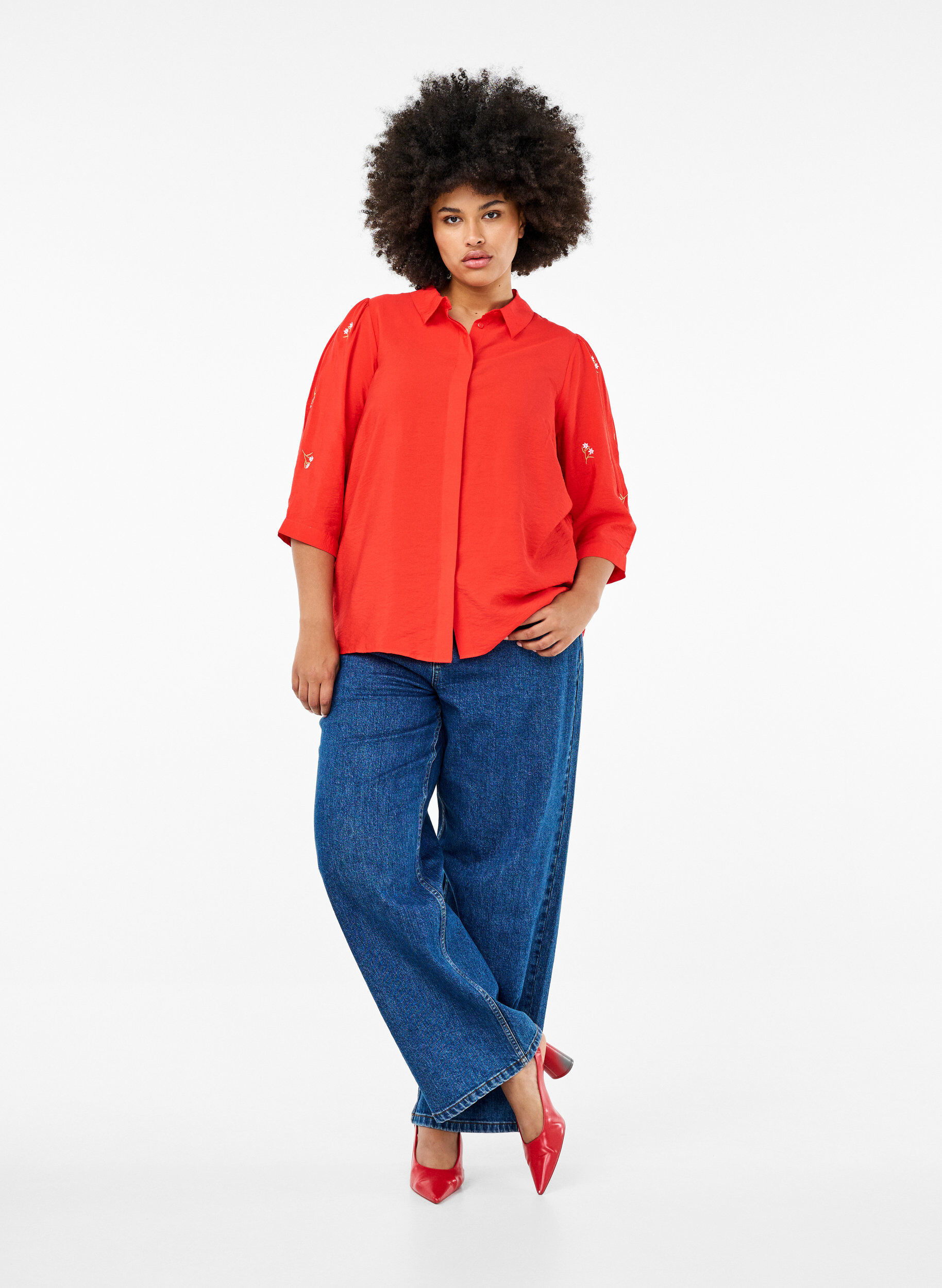 Zizzi Skjorte med 3/4 &aelig;rmer og blomsterbroderi, Flame Scarlet, Model image number 2