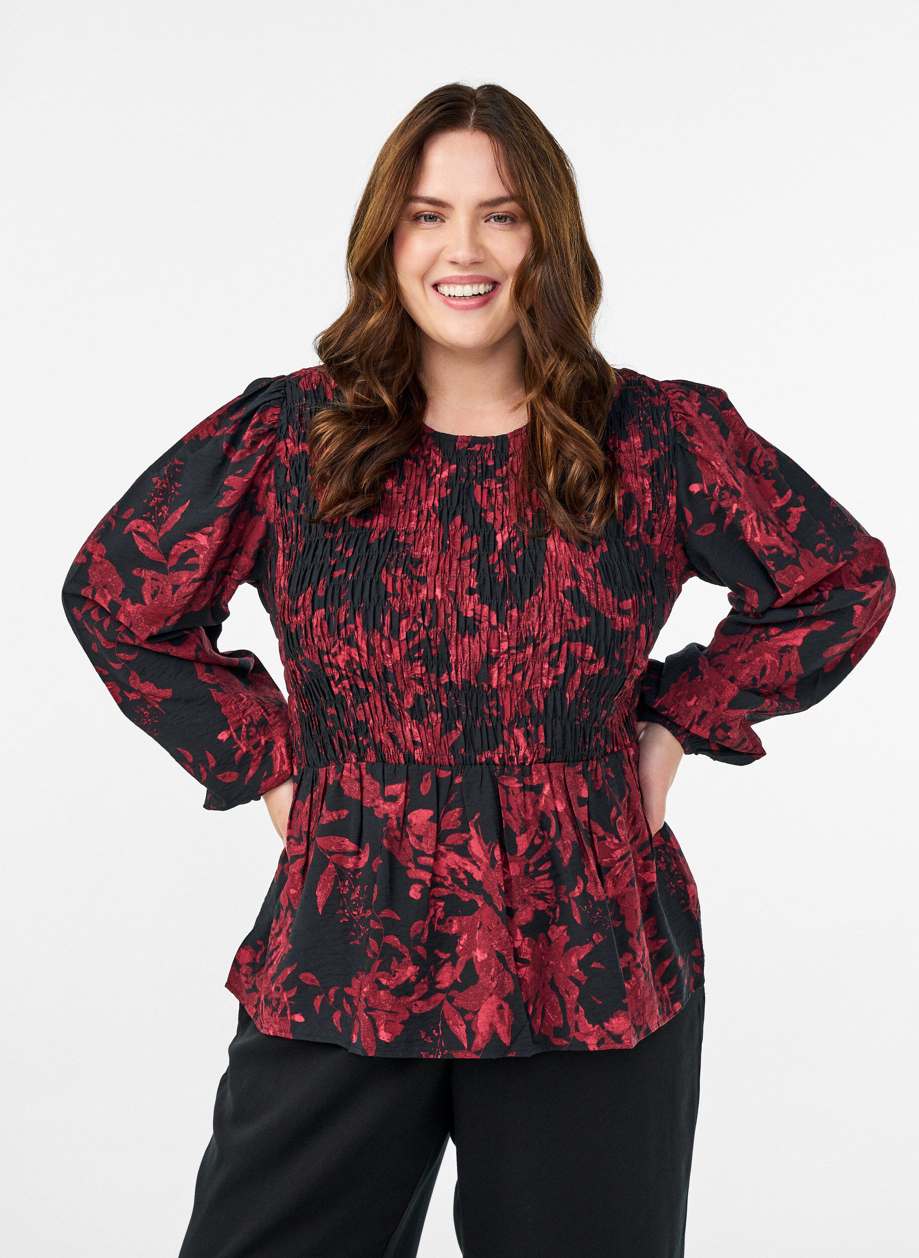 ZizziBluse med smock og lange &aelig;rmer, Sort, Model image number 0